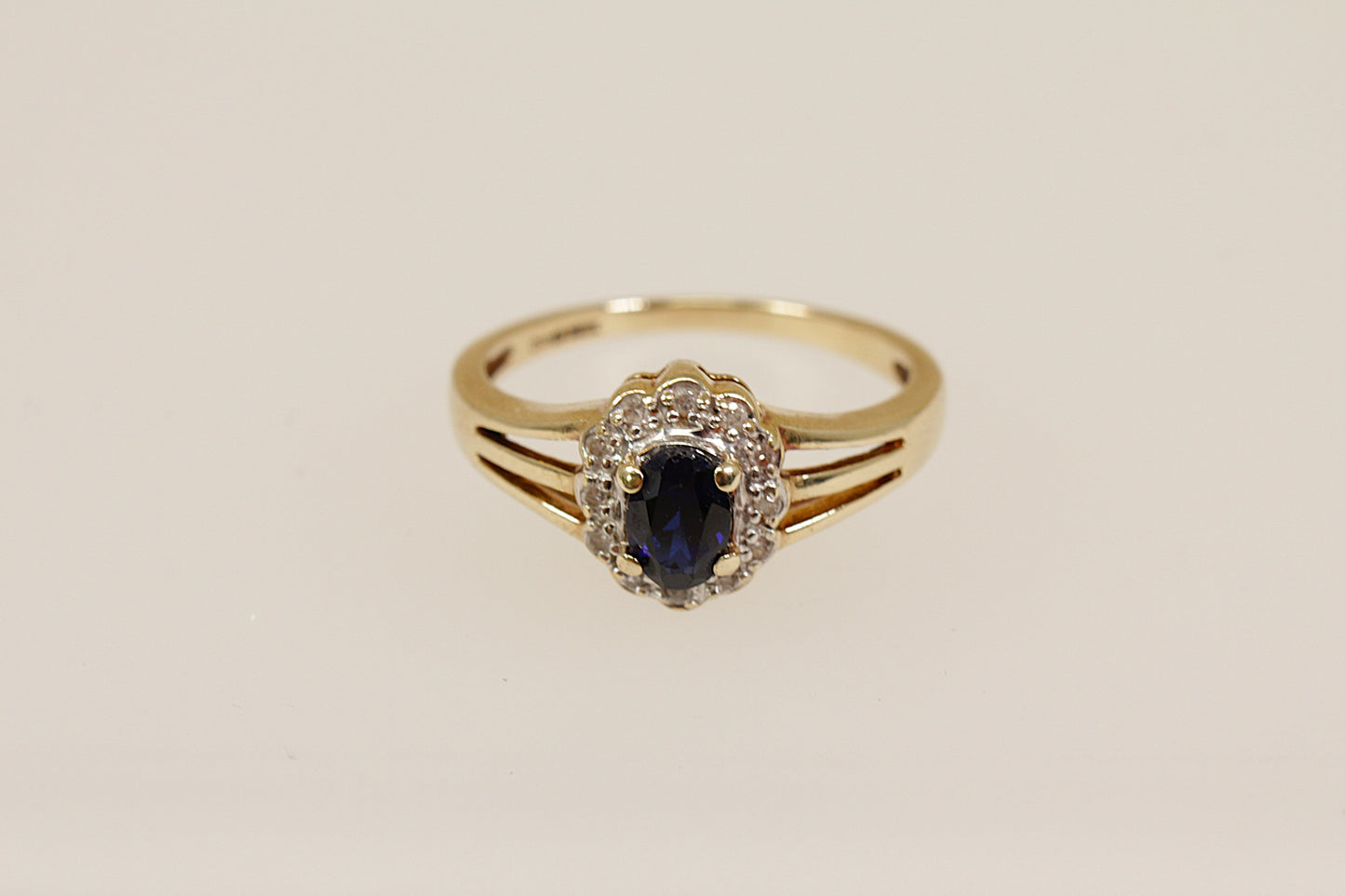 9ct Gold Sapphire and Diamond Ring