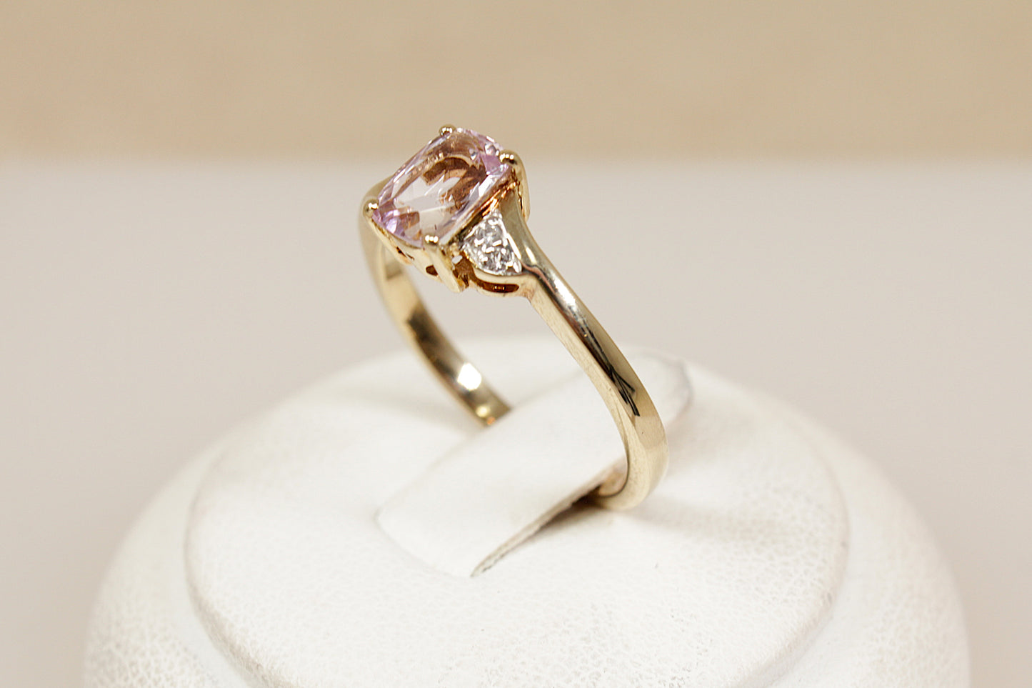 9ct Gold Morganite and Diamond Ring
