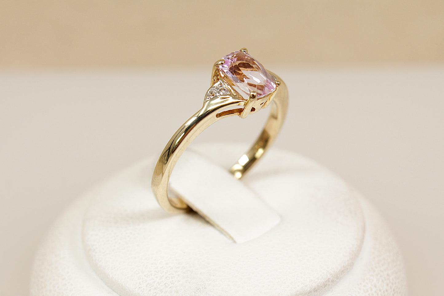 9ct Gold Morganite and Diamond Ring