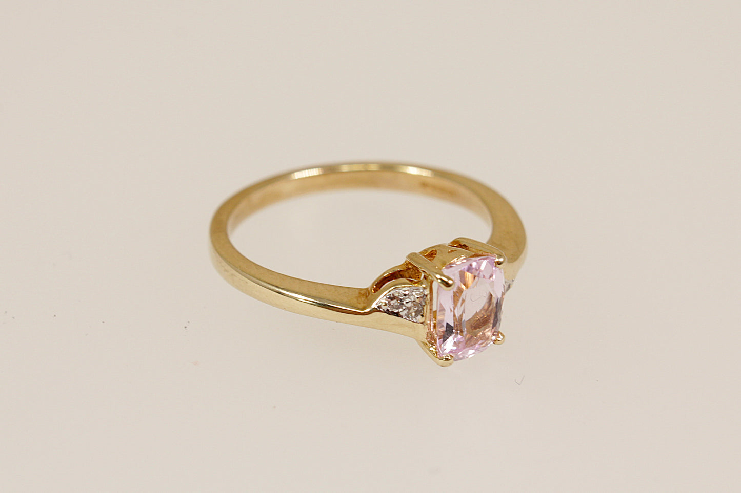9ct Gold Morganite and Diamond Ring