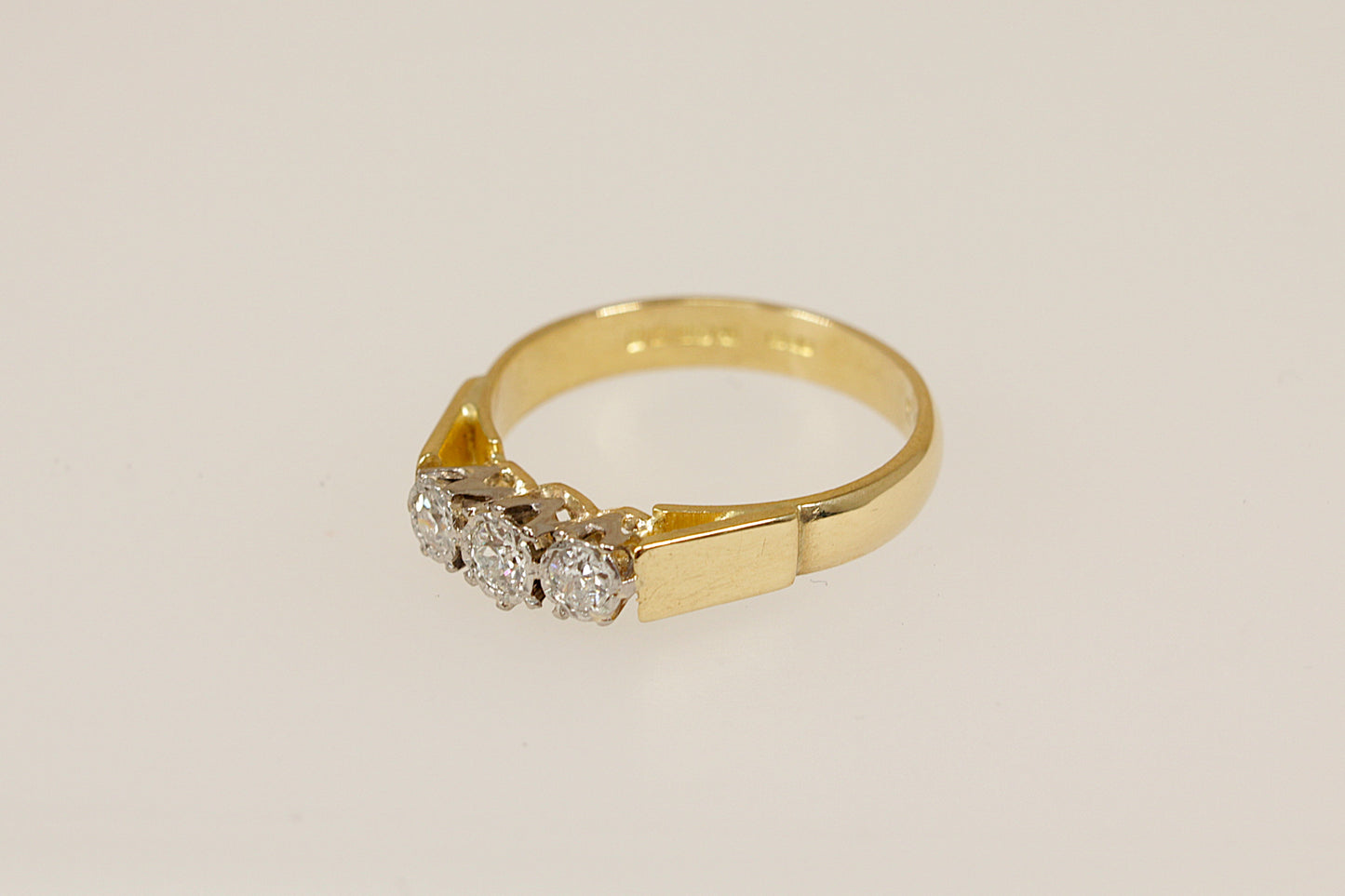 18ct Gold Diamond Trilogy Ring