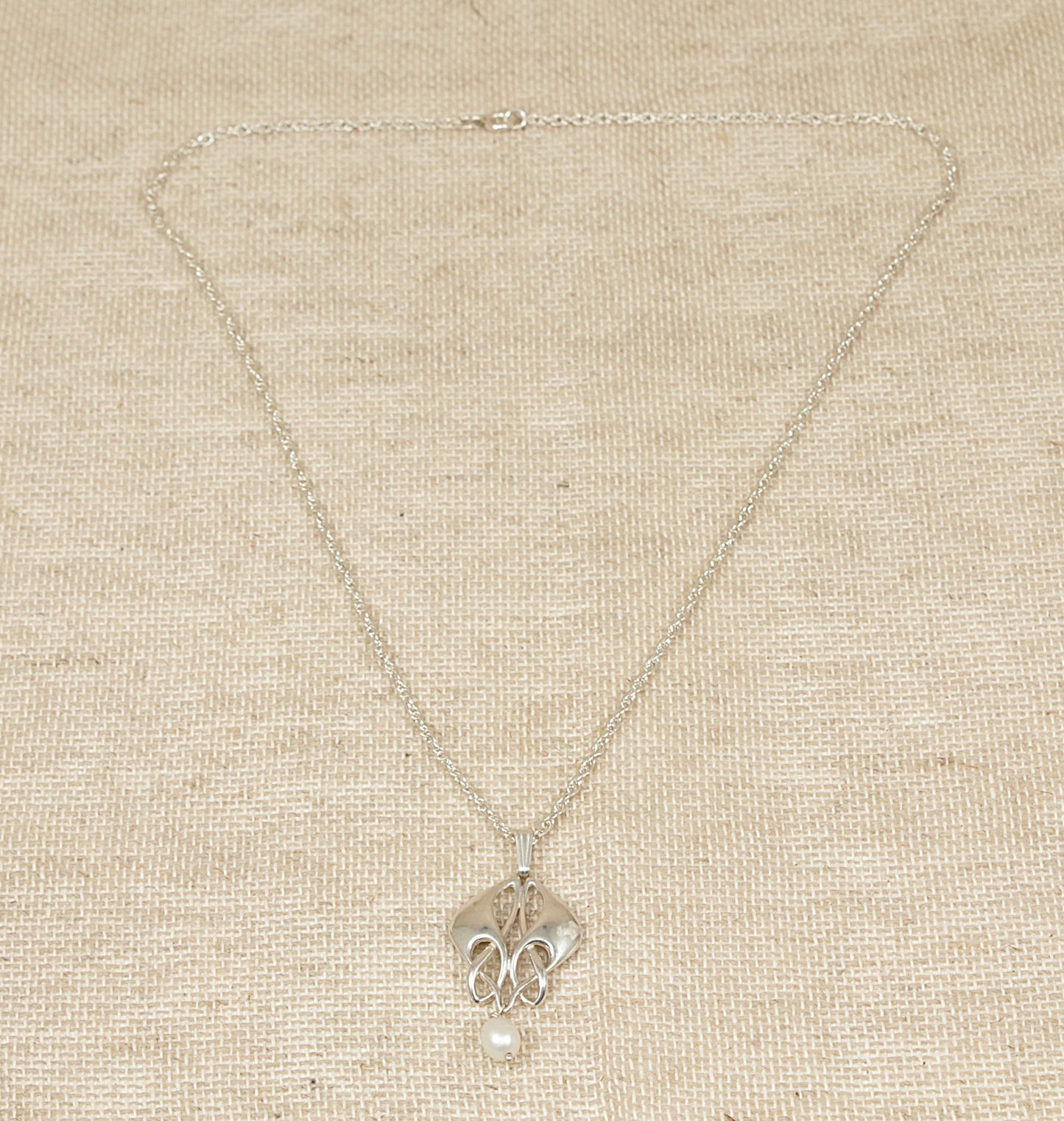 Silver Fresh Water Pearl Art Nouveau Style Pendant & Chain Necklace