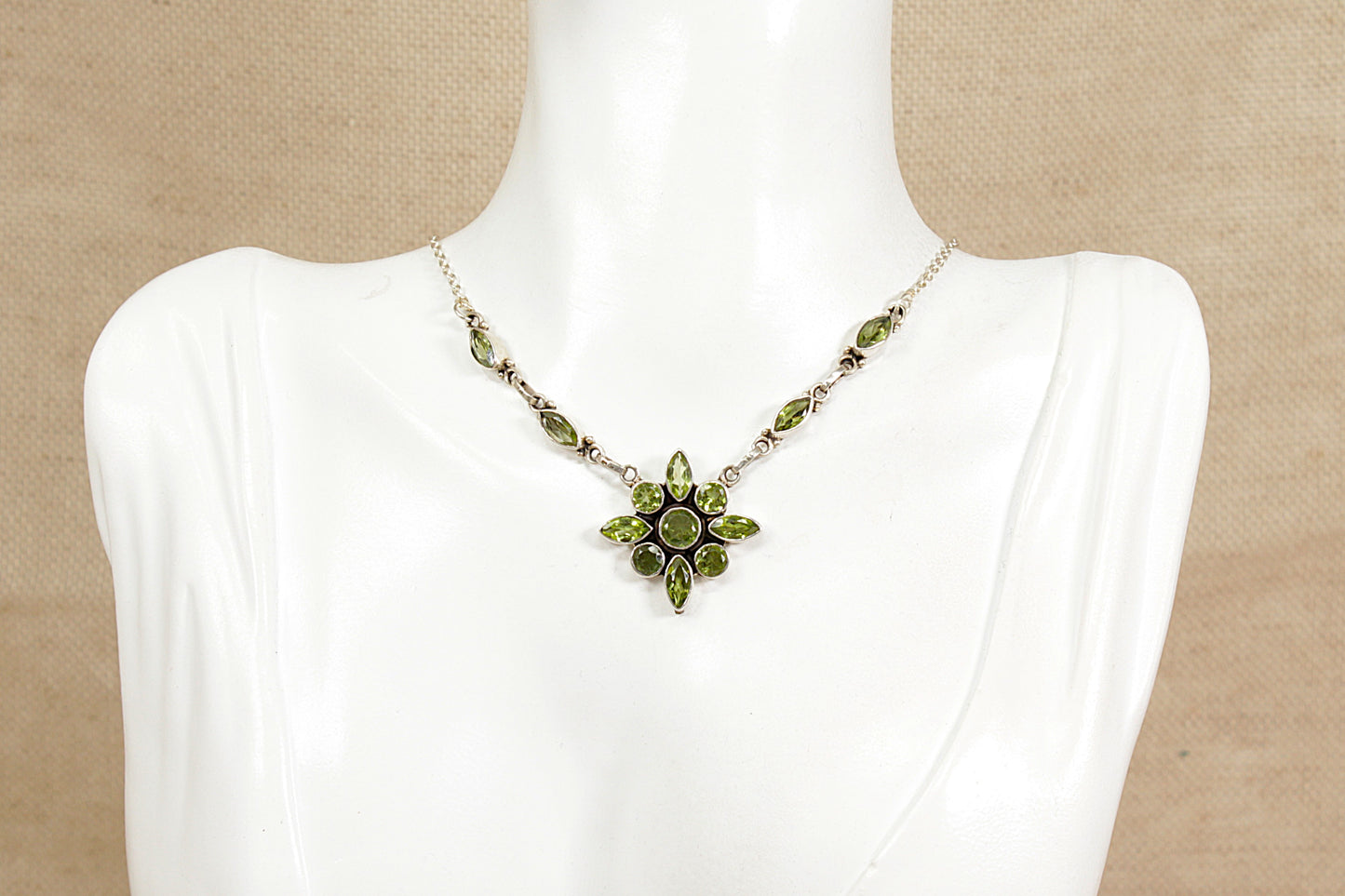 Vintage Silver and Peridot Necklet Necklace