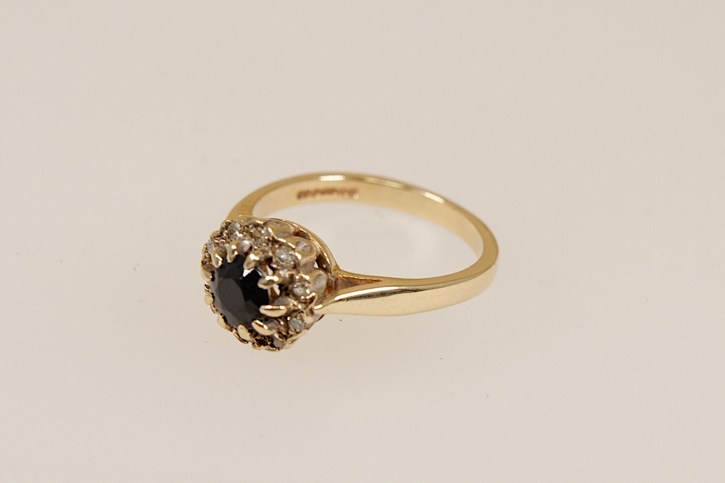 9ct Gold Sapphire & Diamond Cluster Ring