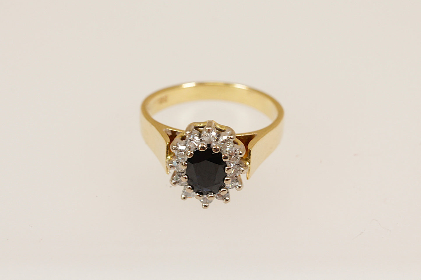 Vintage 18ct Sapphire and Diamond ‘Diana’ Ring