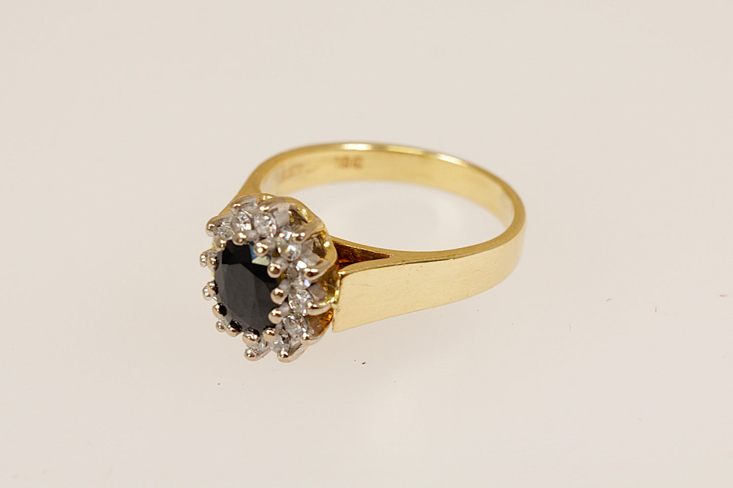 Vintage 18ct Sapphire and Diamond ‘Diana’ Ring