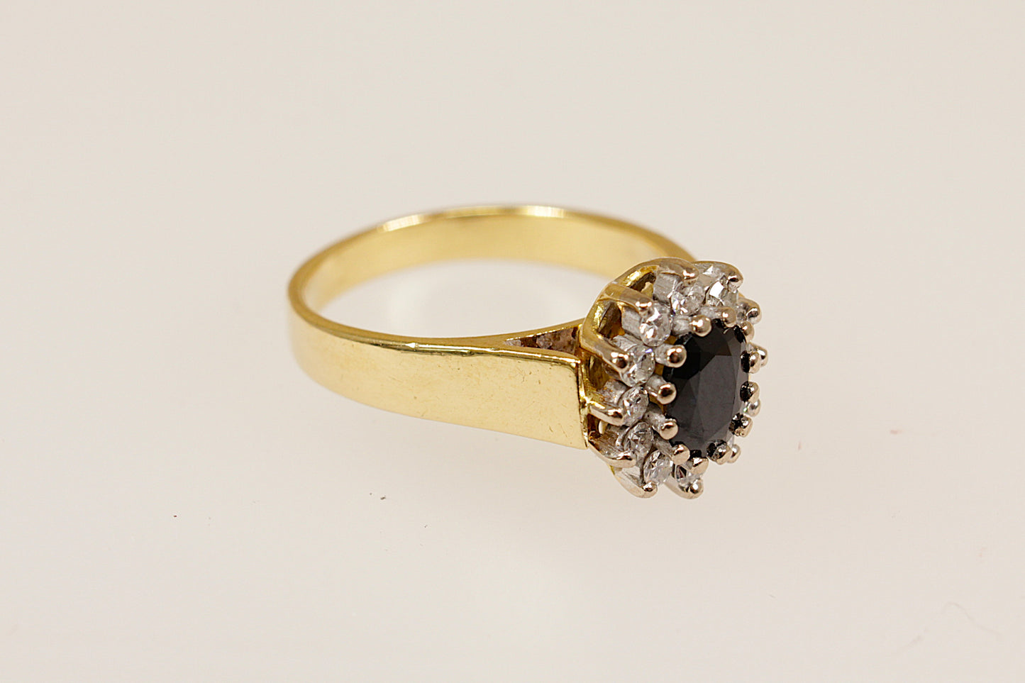 Vintage 18ct Sapphire and Diamond ‘Diana’ Ring