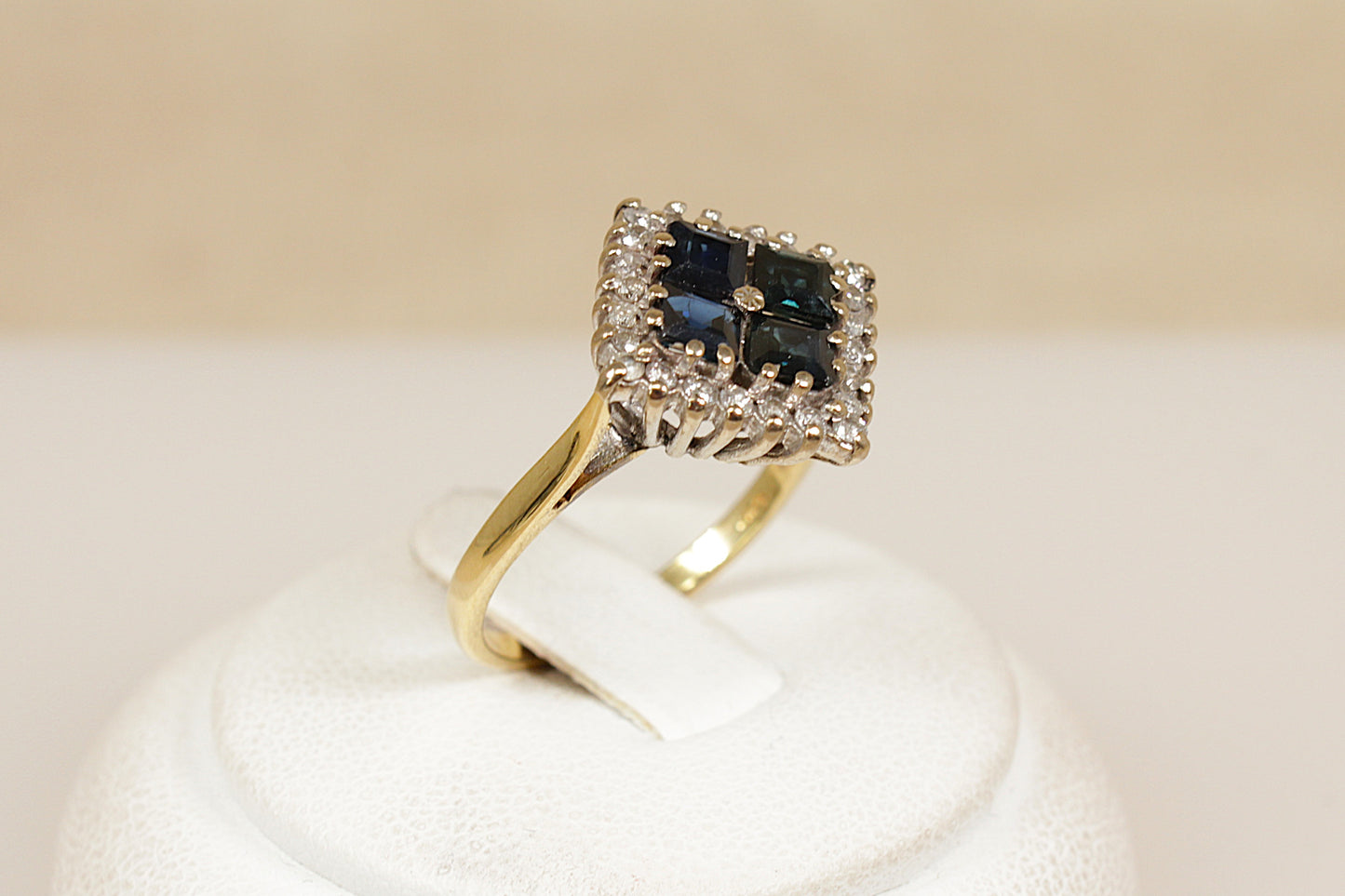 Vintage 18ct Sapphire and Diamond Cluster Ring