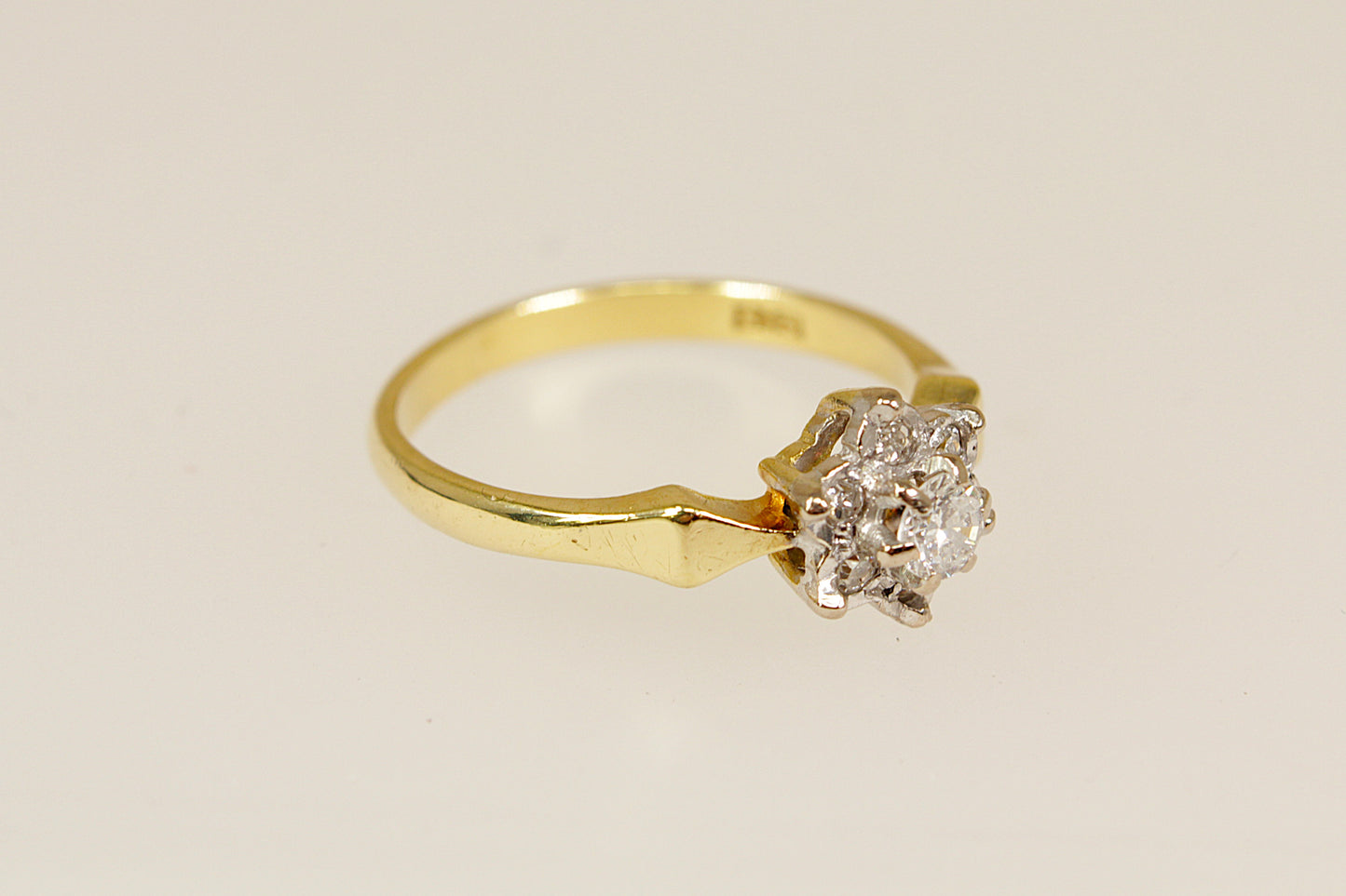 Vintage 18ct Gold Diamond Cluster Ring