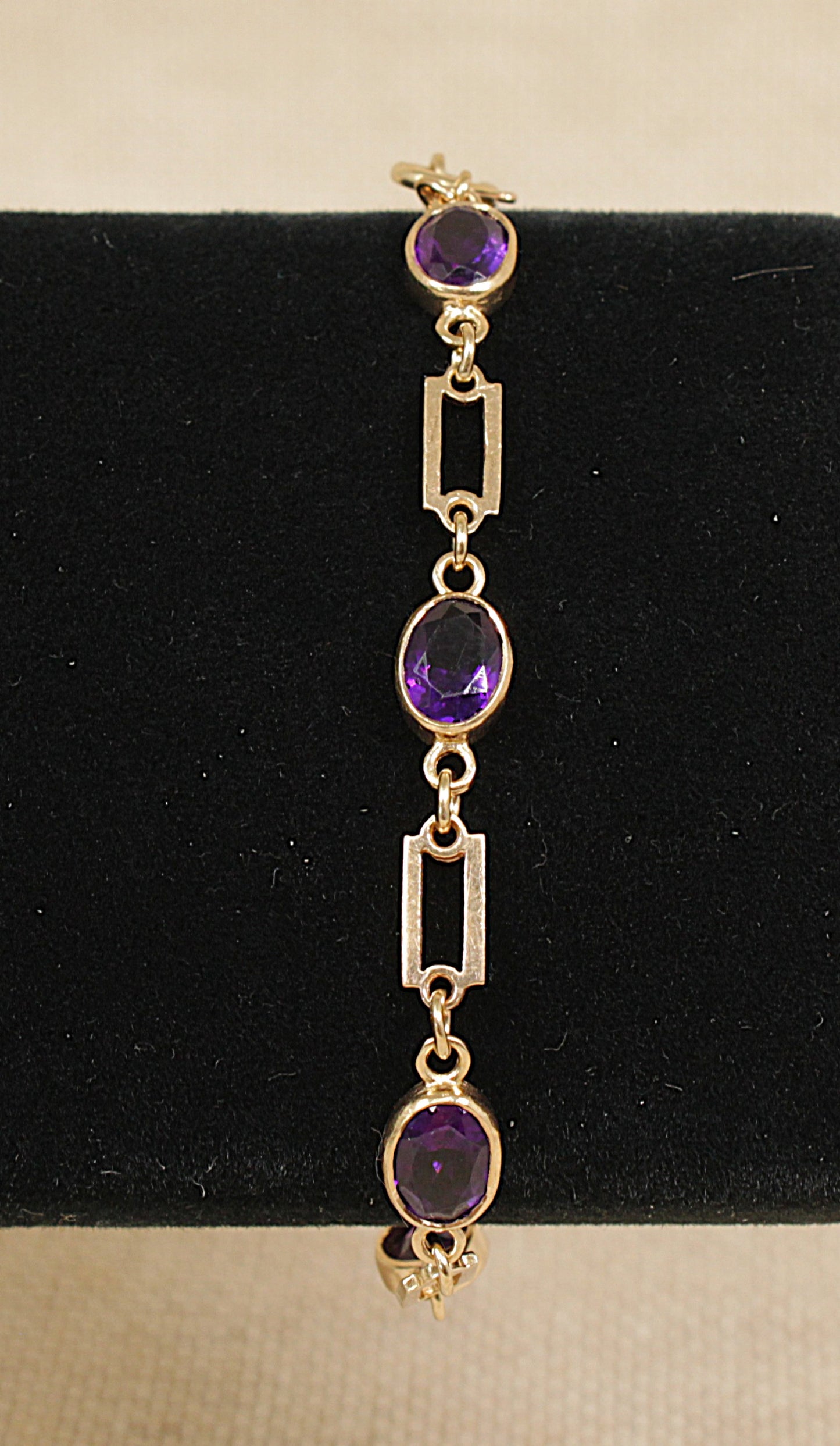 Vintage 9ctr Gold Amethyst Bracelet