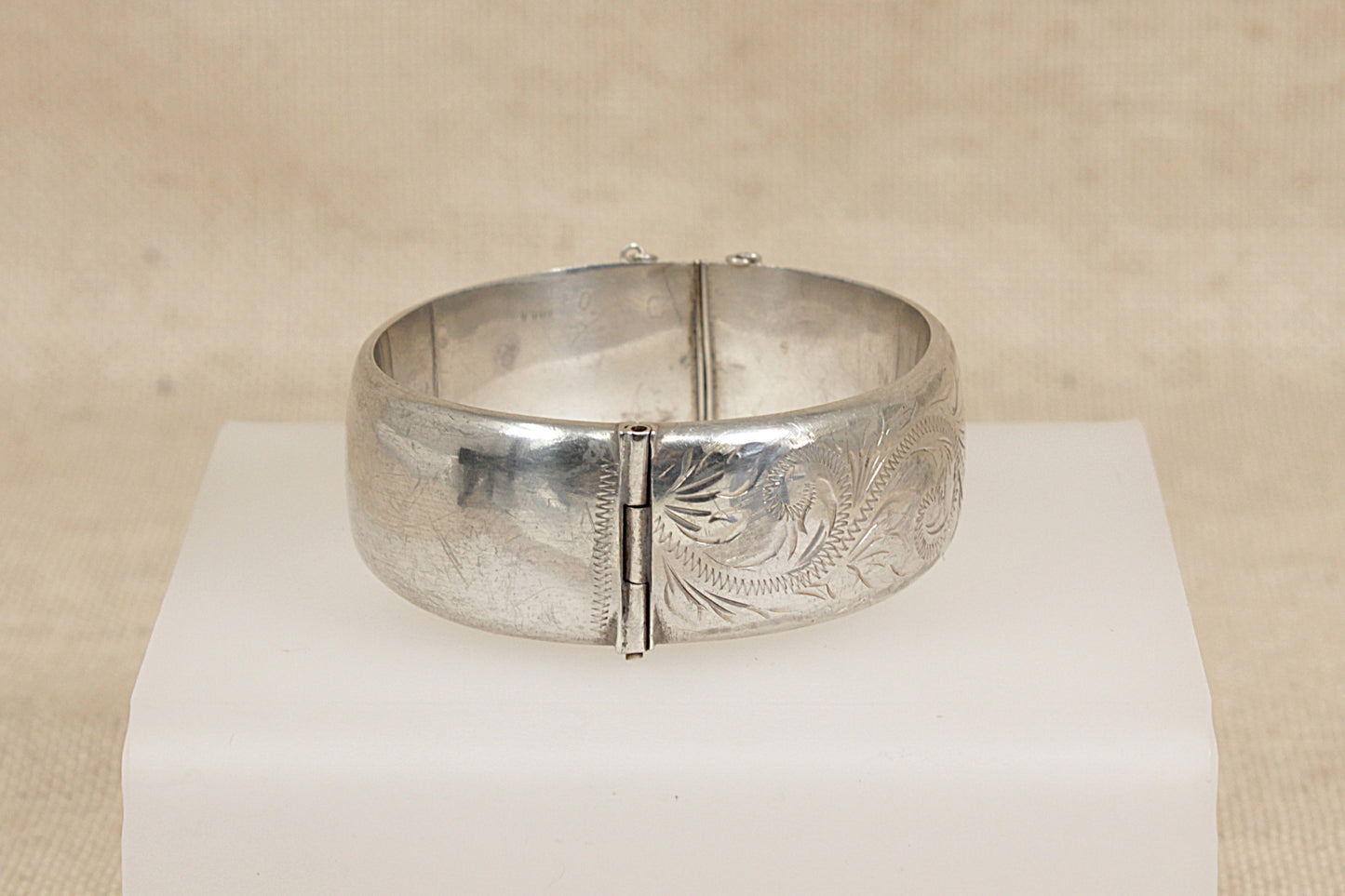 Vintage Silver Hinged Cuff Bangle Bracelet