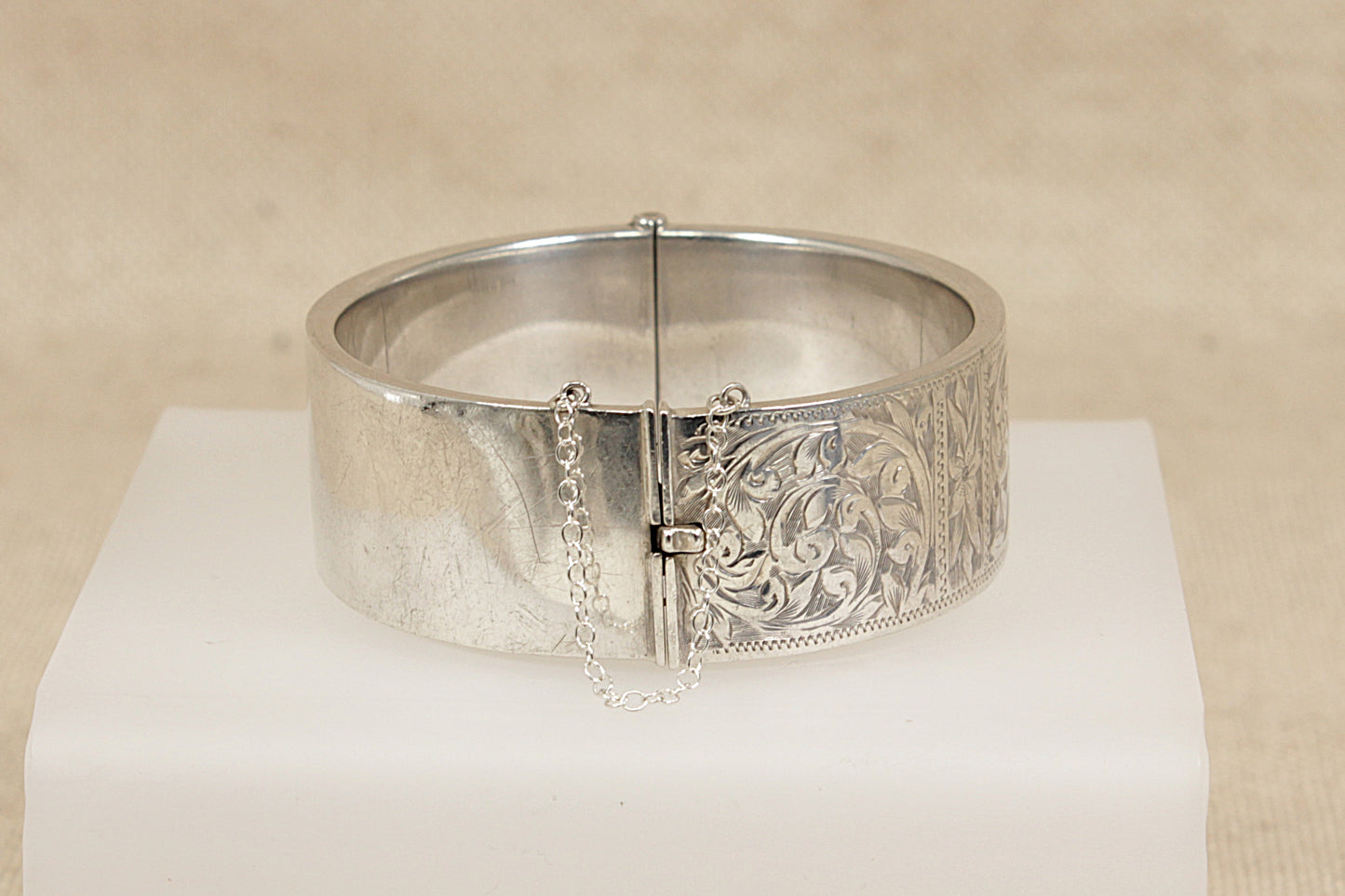 Vintage Silver Hinged Cuff Bangle Bracelet