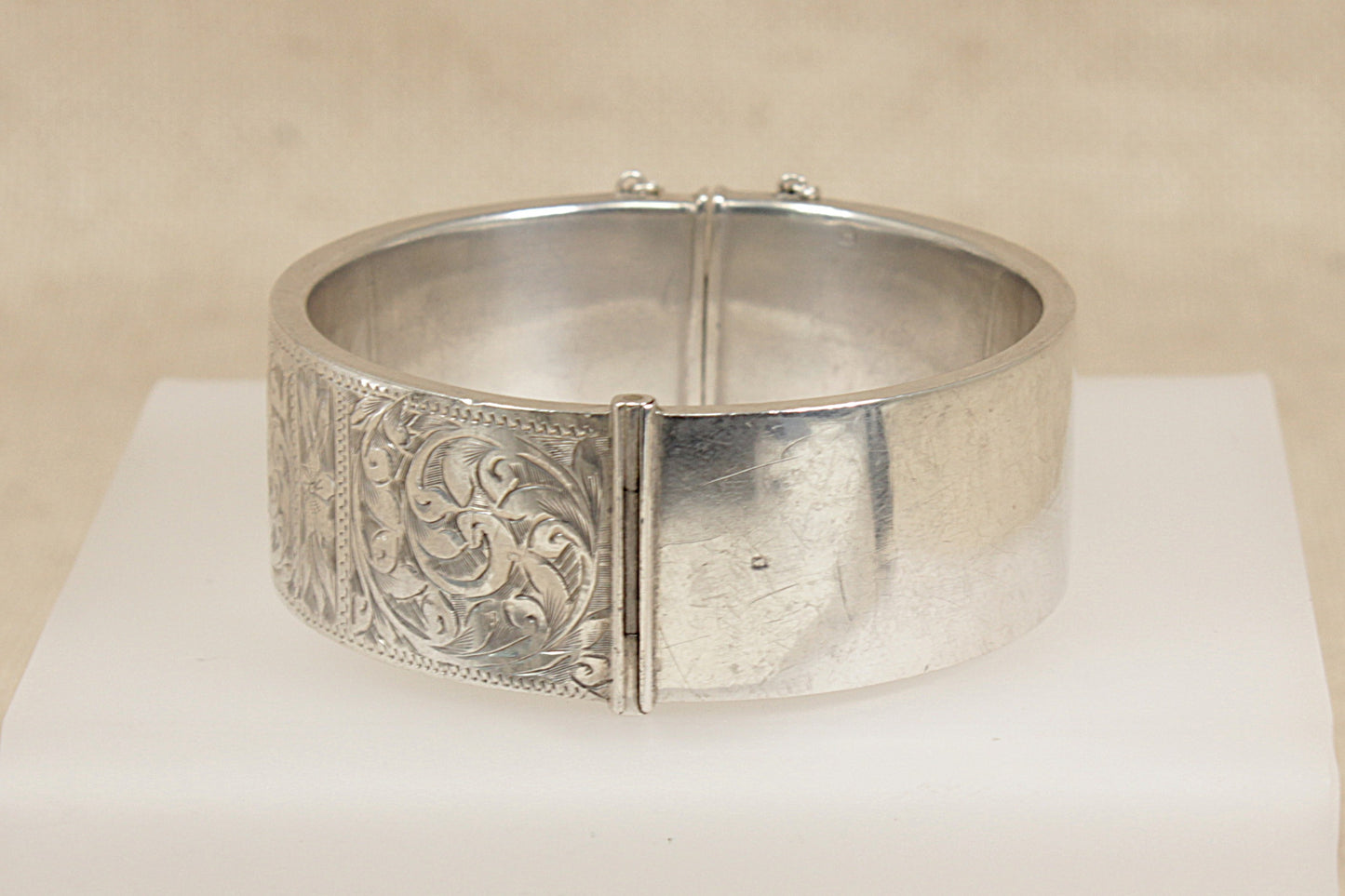 Vintage Silver Hinged Cuff Bangle Bracelet