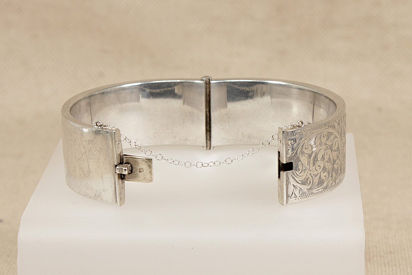 Vintage Silver Hinged Cuff Bangle Bracelet
