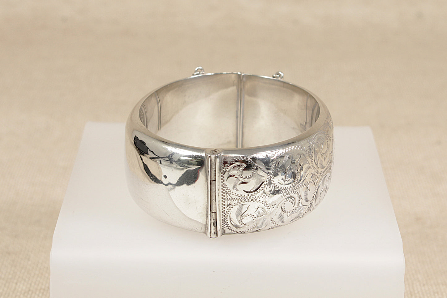 Vintage Silver Hinged Cuff Bangle Bracelet