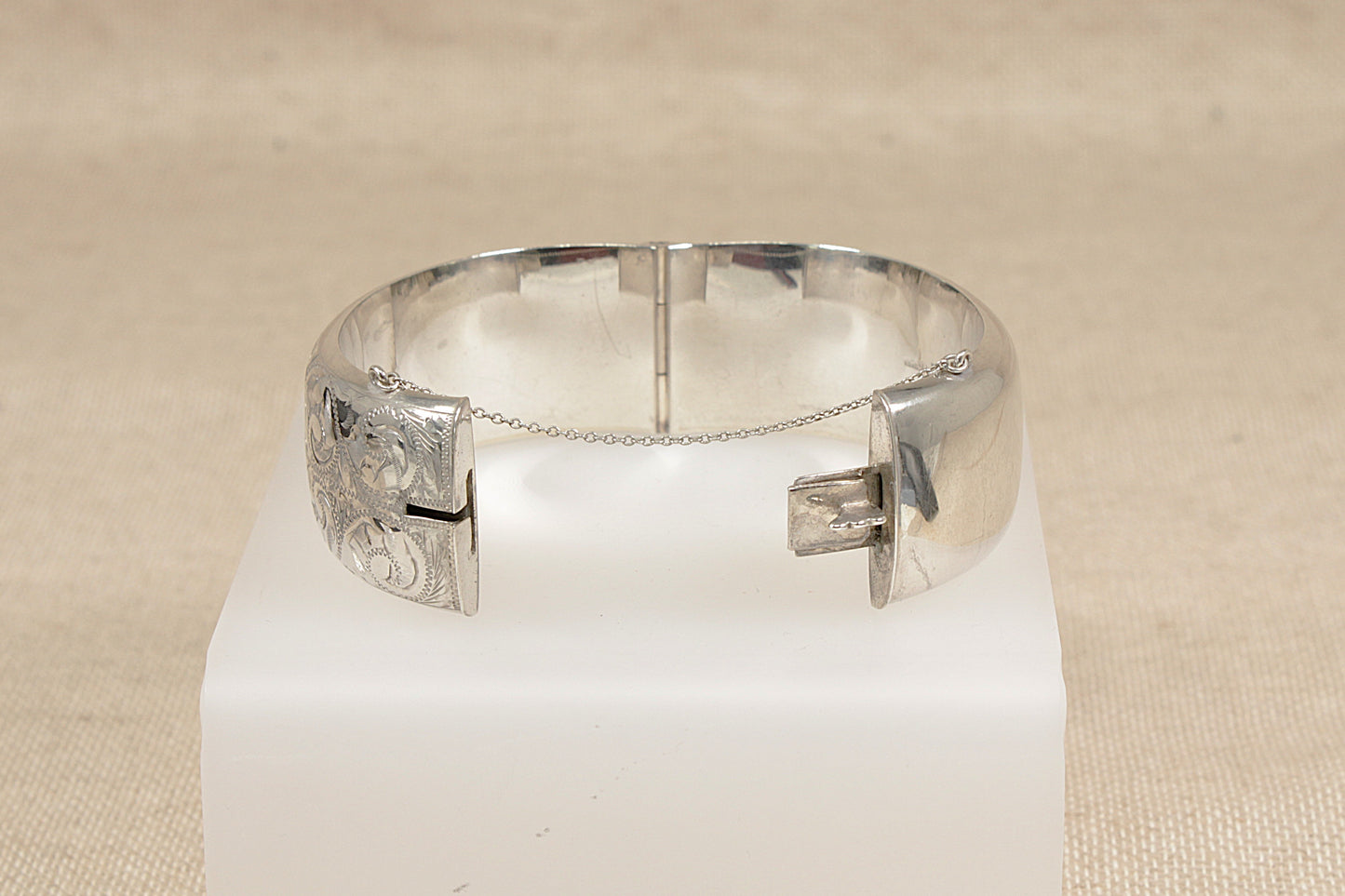 Vintage Silver Hinged Cuff Bangle Bracelet