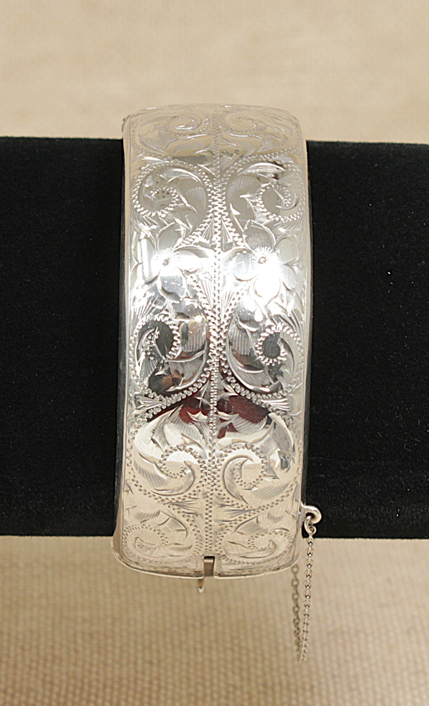 Vintage Silver Hinged Cuff Bangle Bracelet