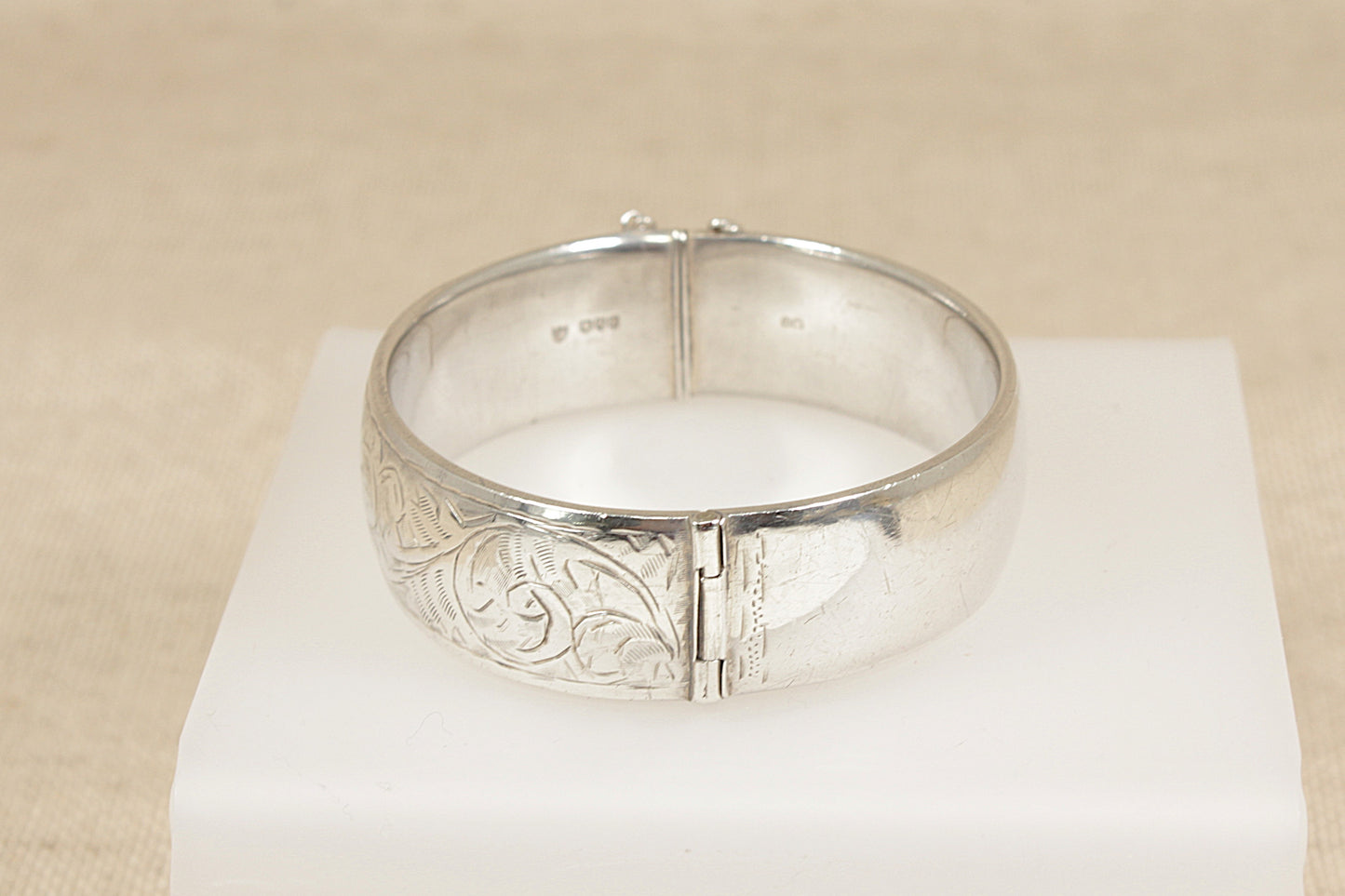 Vintage Silver Hinged Cuff Bangle Bracelet