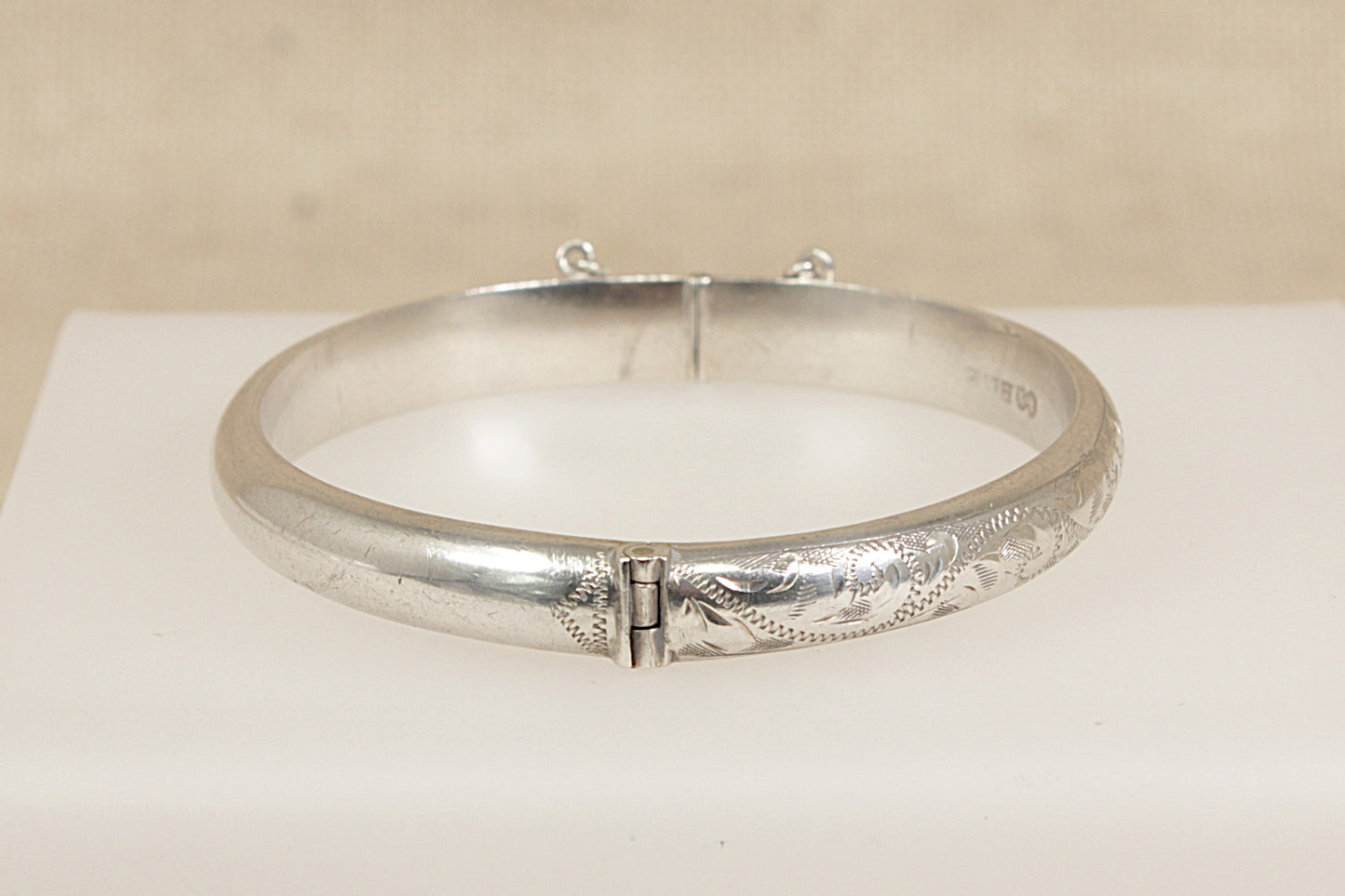 Vintage Silver Hinged Bangle Bracelet