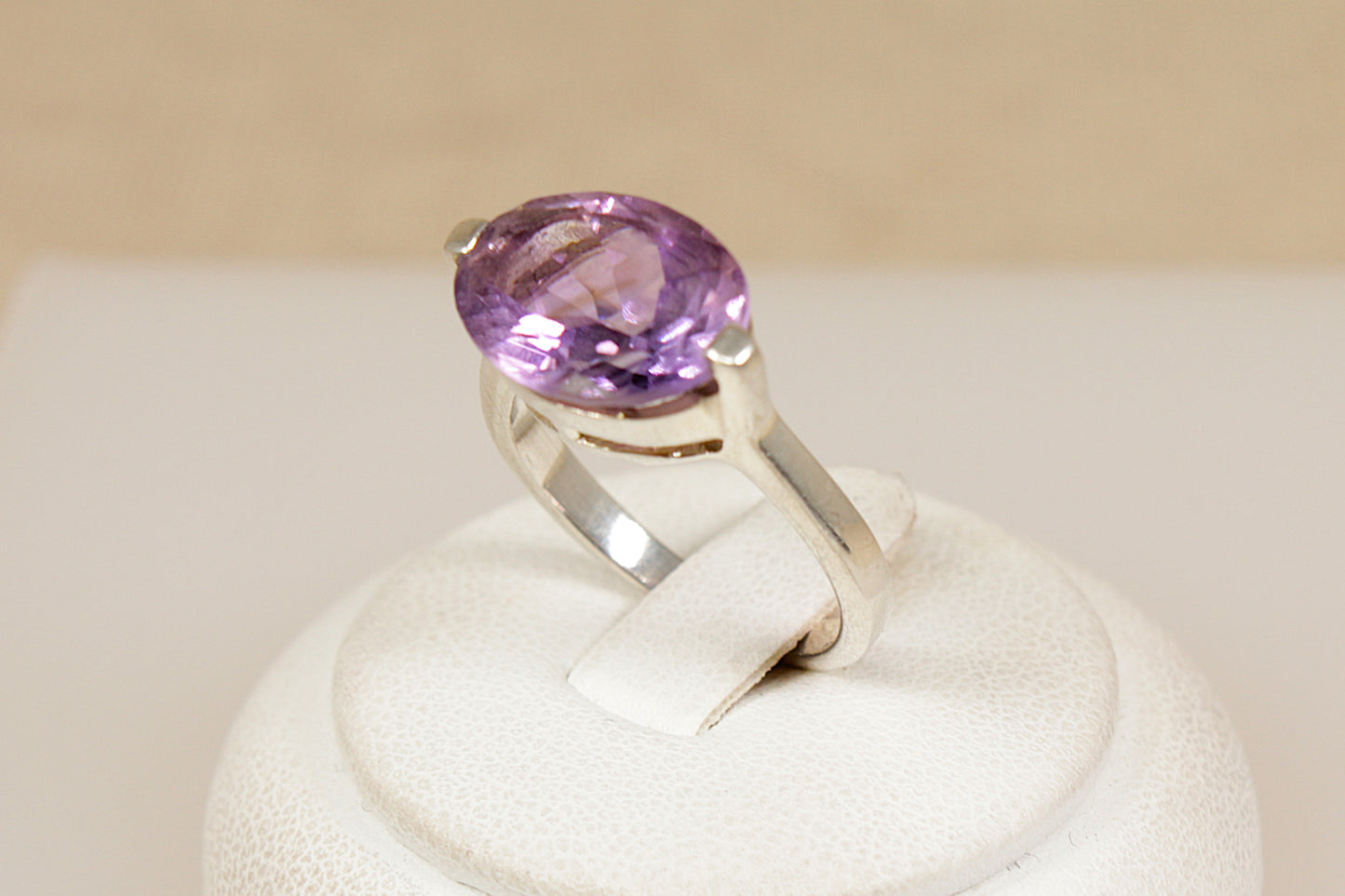 Silver Amethyst Solitaire ‘Elipse’ Ring