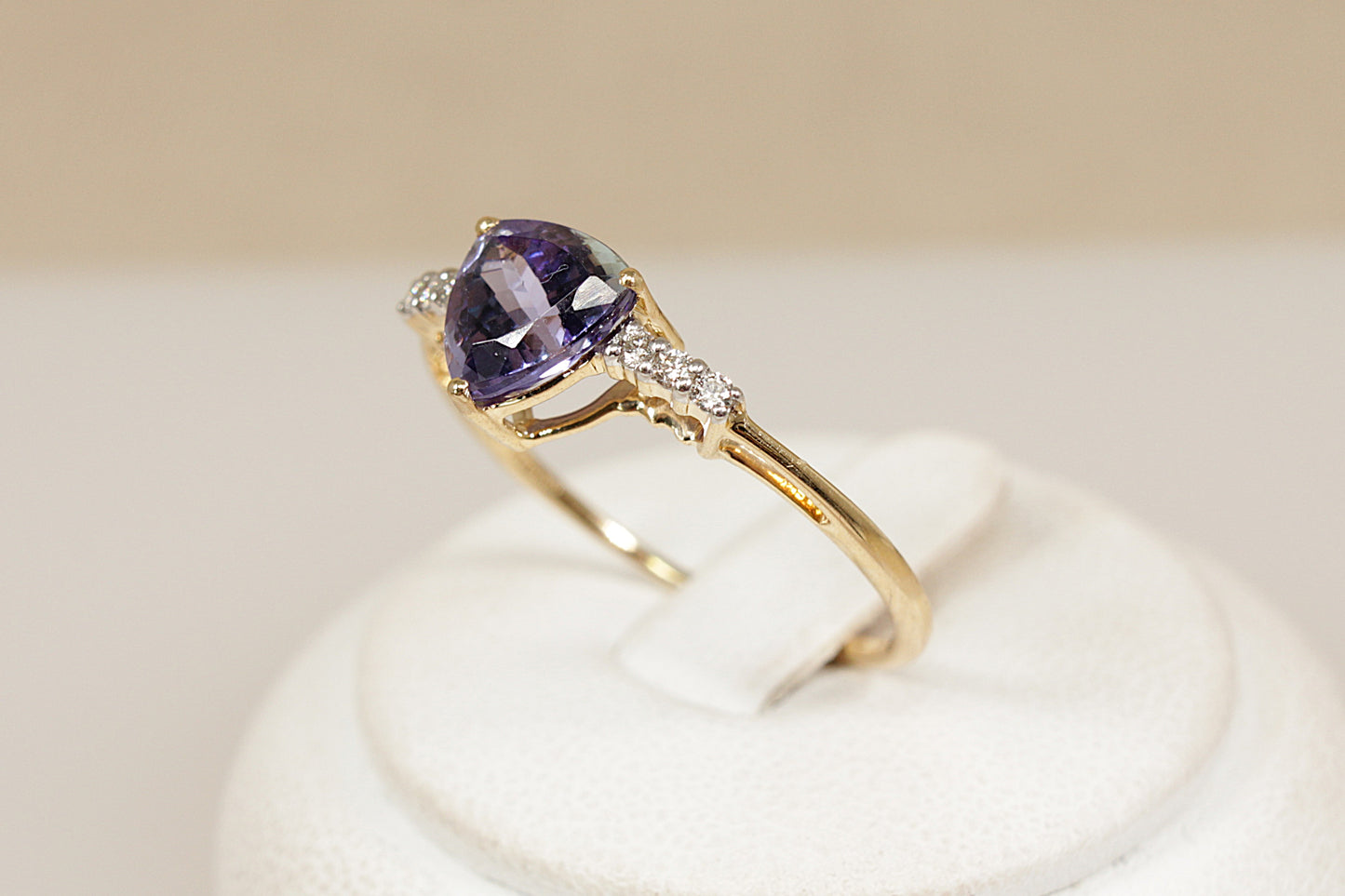 14ct Gold Tanzanite and Diamond Ring