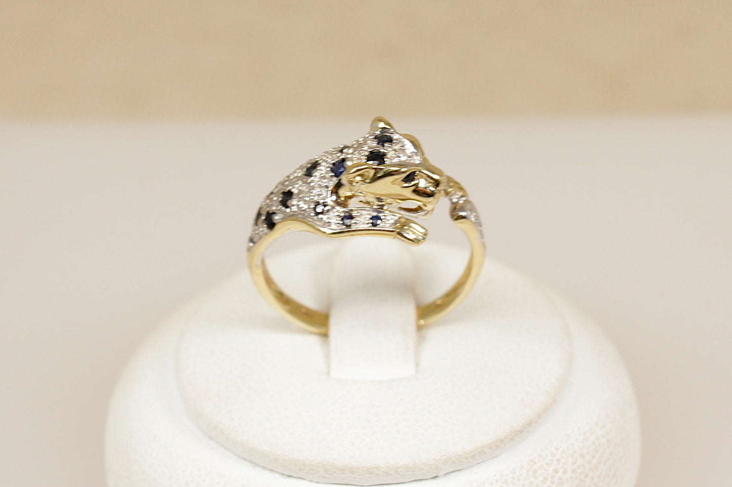 9ct Gold Sapphire and Diamond Leopard Ring