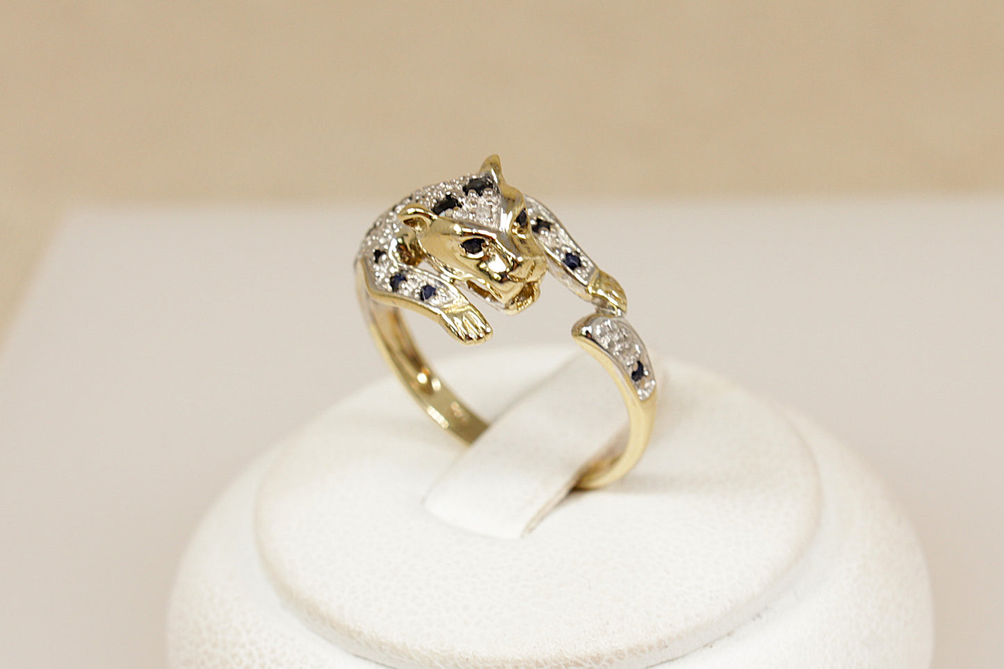9ct Gold Sapphire and Diamond Leopard Ring
