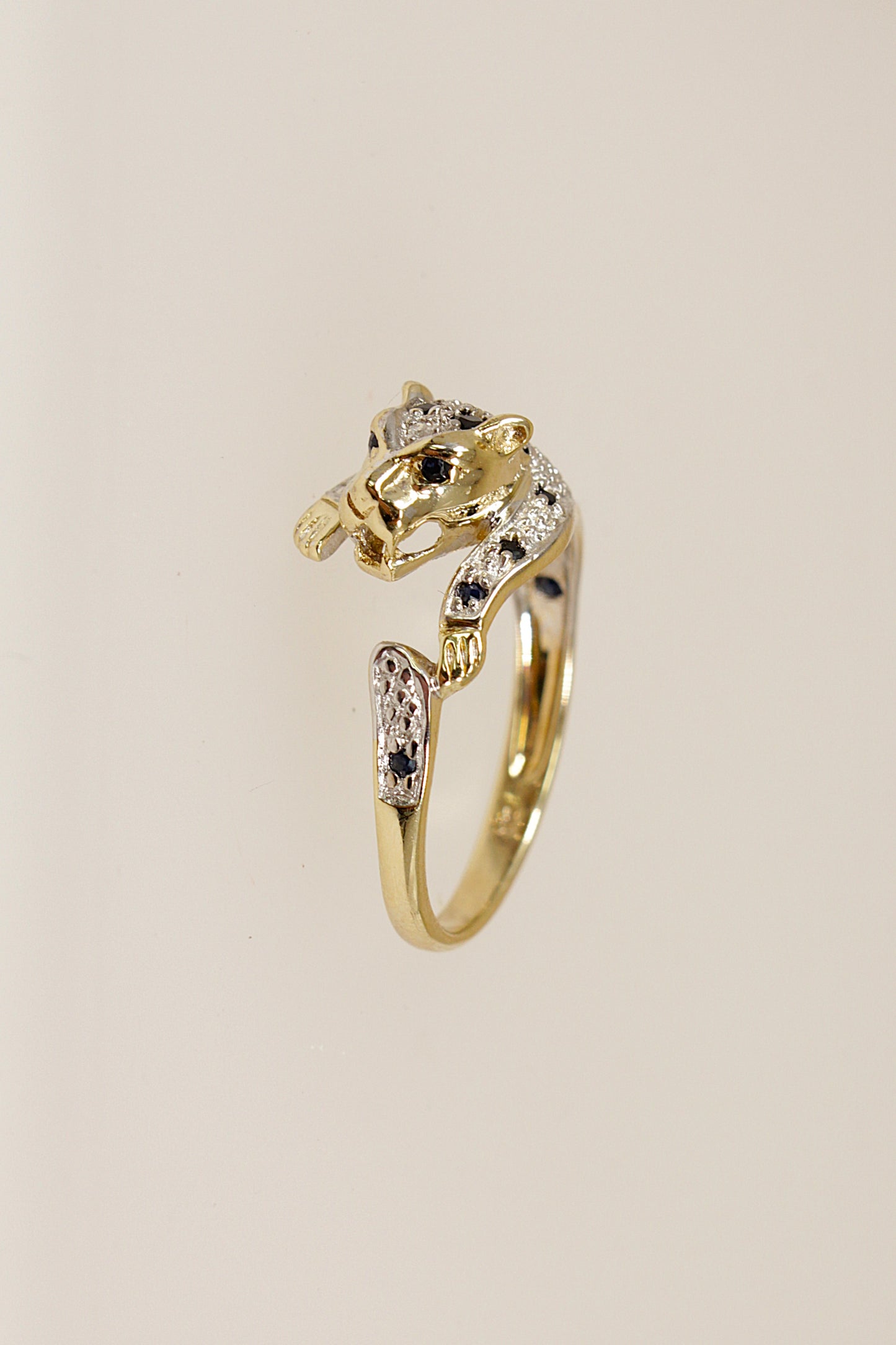 9ct Gold Sapphire and Diamond Leopard Ring