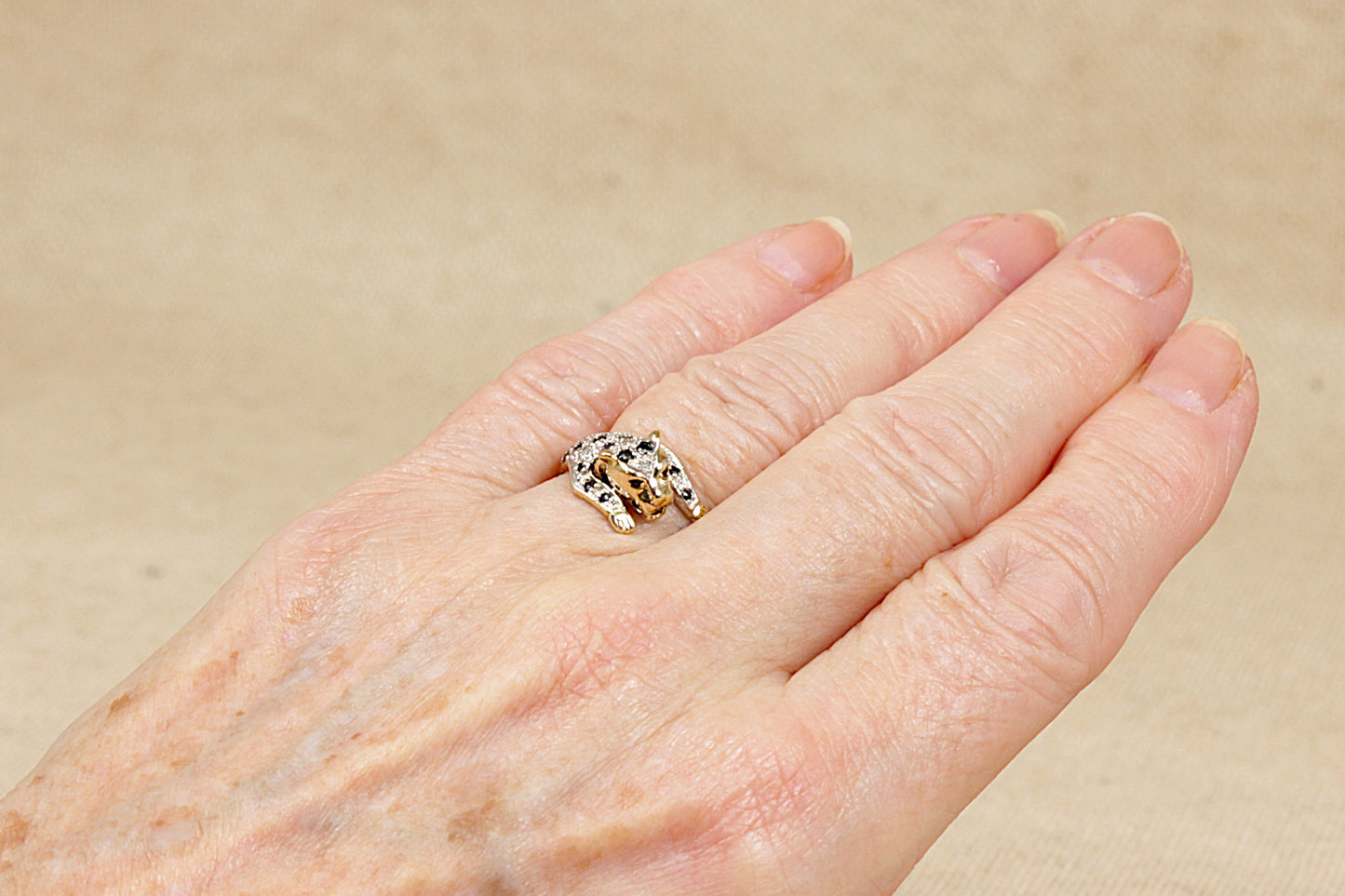 9ct Gold Sapphire and Diamond Leopard Ring