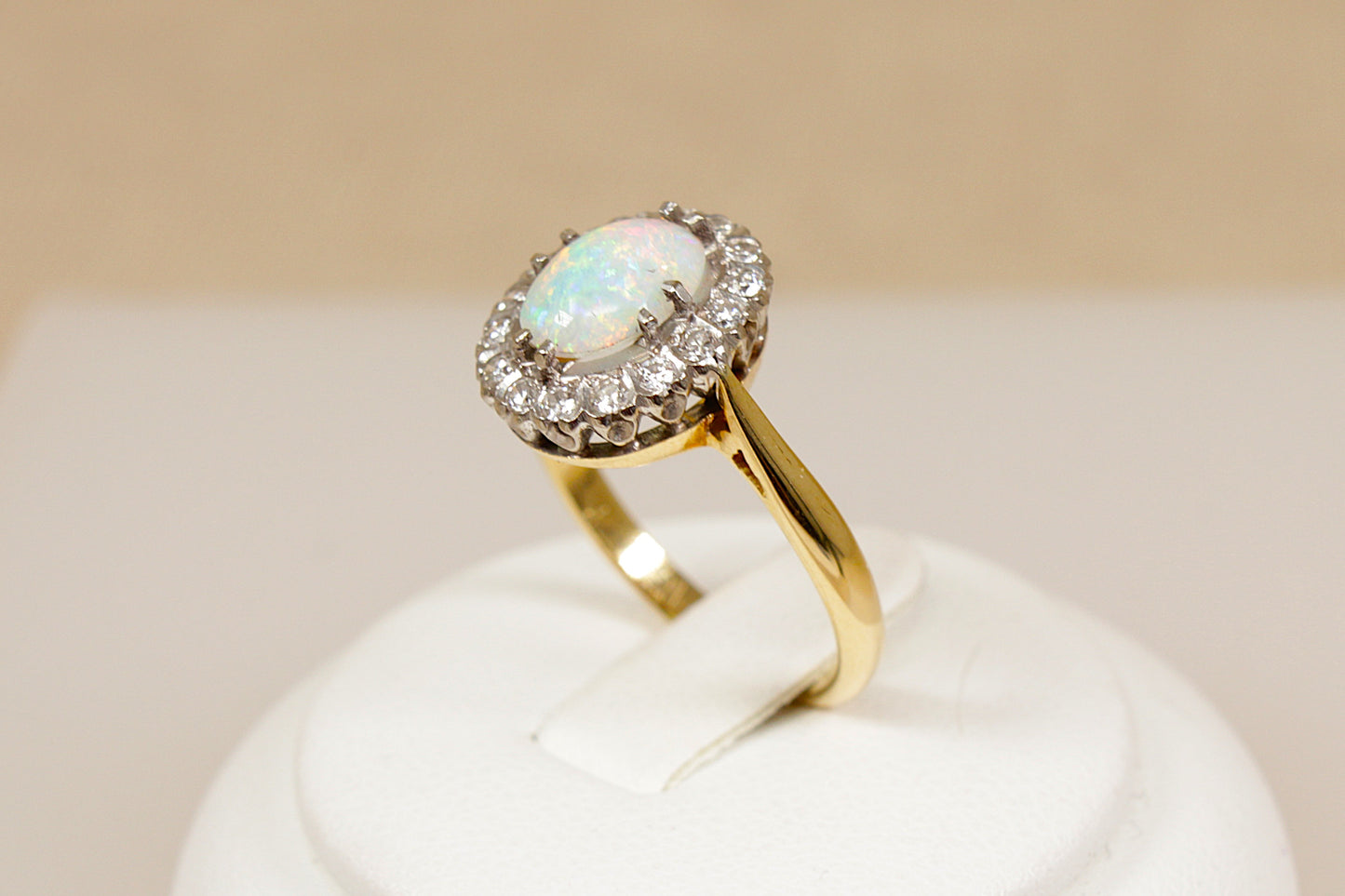 18ct Gold Fire Opal & Diamond Ring (with certificate)