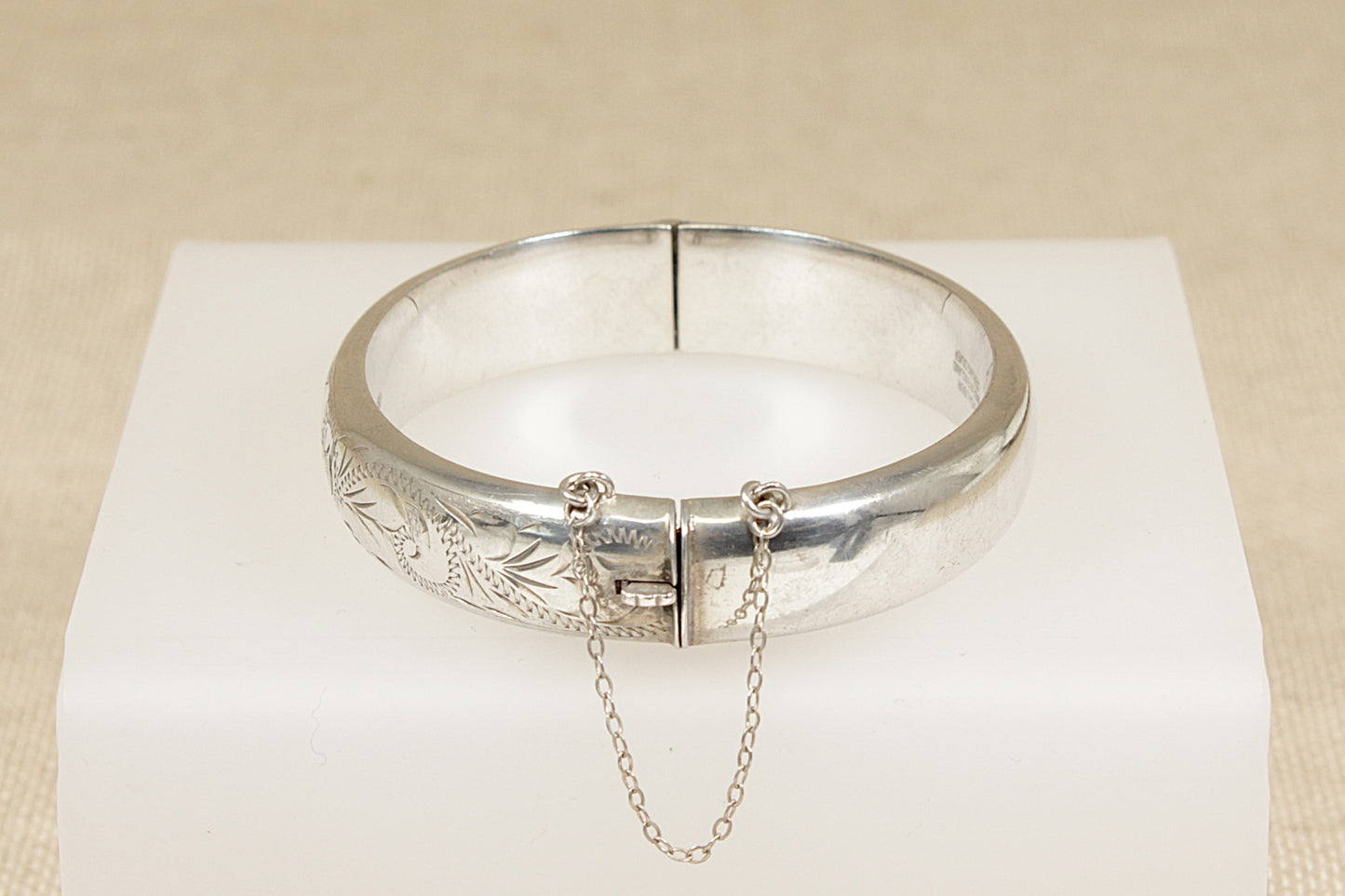 Vintage Silver Hinged Bangle