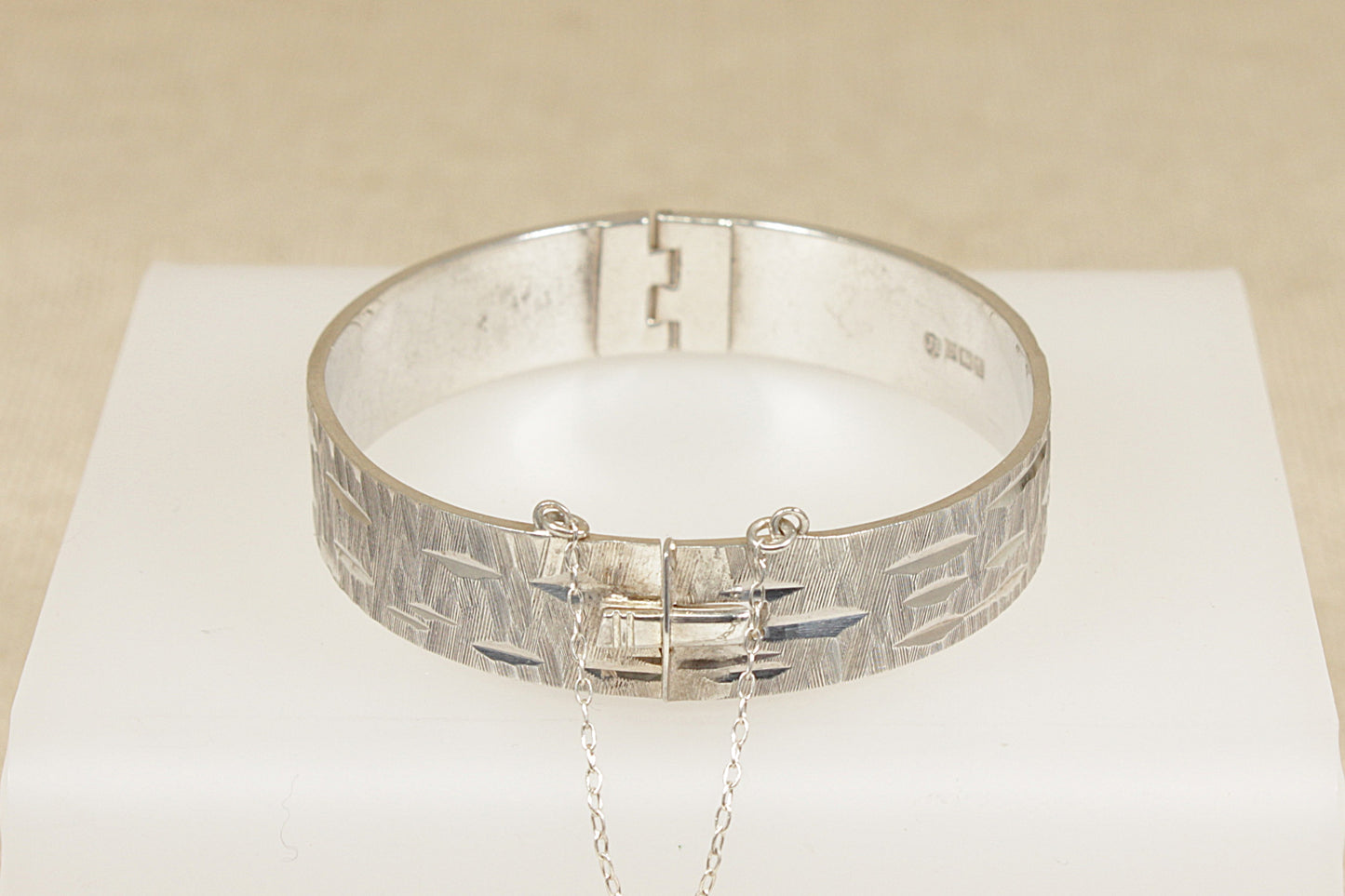 Vintage Solid Silver Hinged Bangle