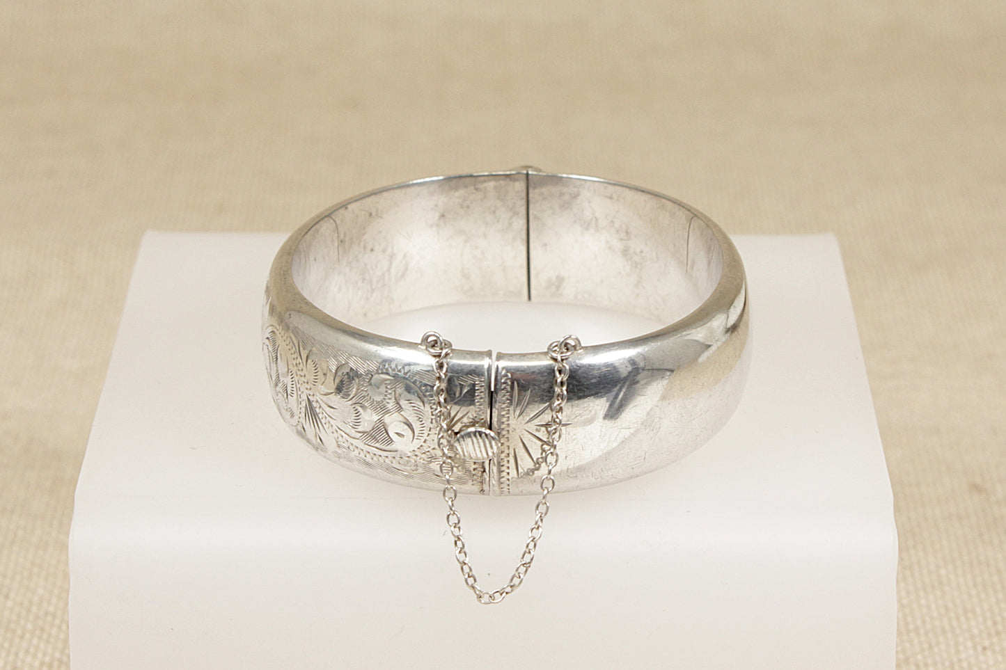 Vintage Silver Hinged Bangle