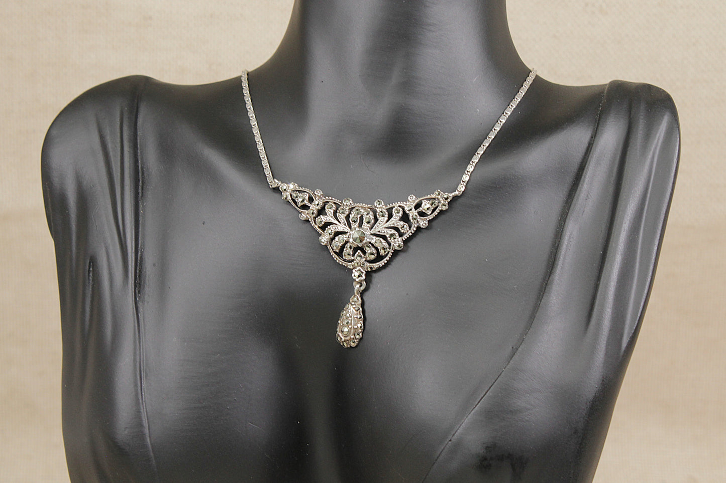 Beautiful Art Deco Silver & Marcasite Necklet Necklace