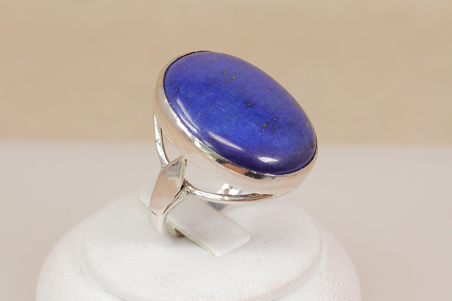 Gorgeous Vintage Sterling Silver Lapis Lazuli Designer Statement Ring