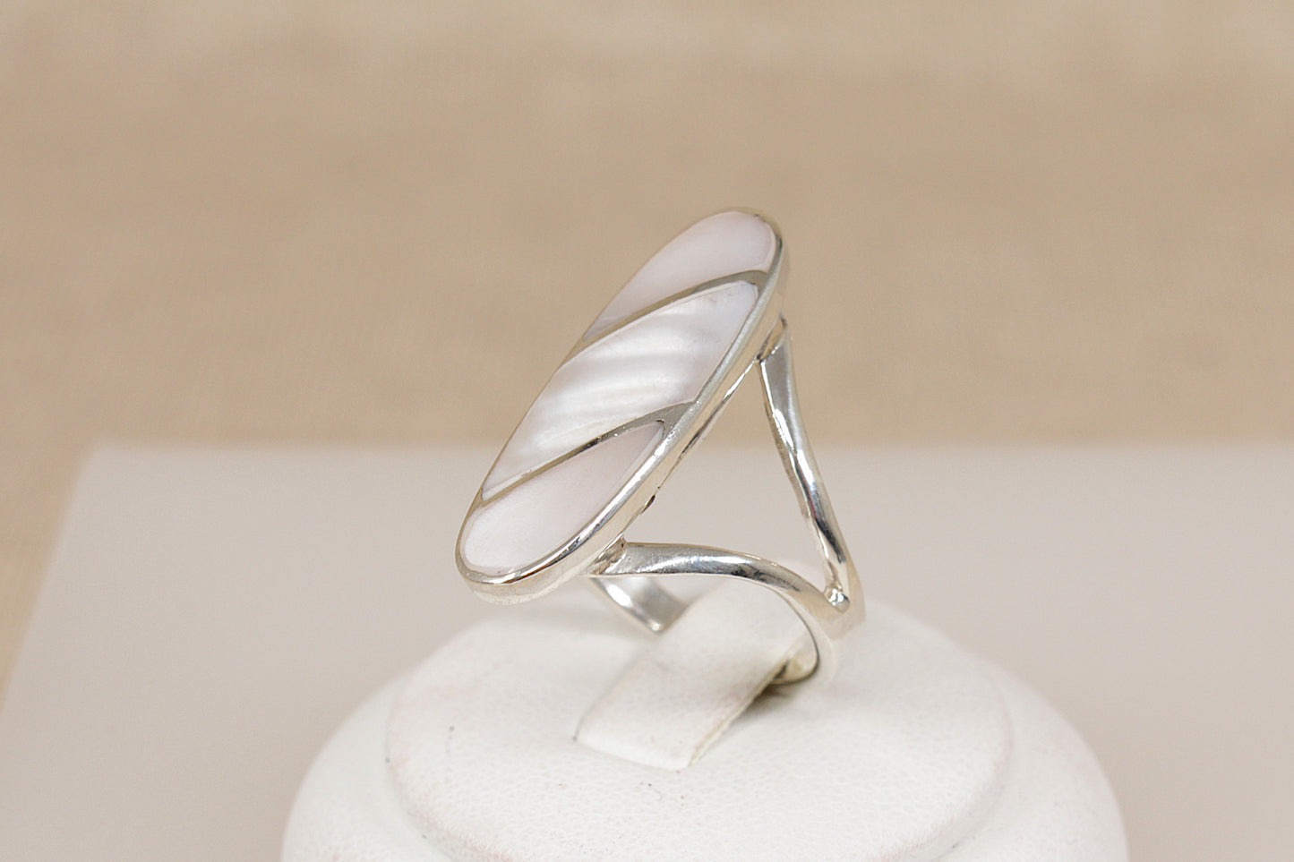 Distinctive Silver & Mother of Pearl Elongated Ring