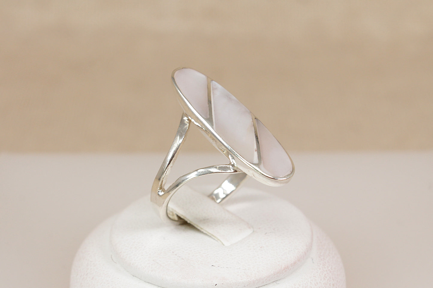 Distinctive Silver & Mother of Pearl Elongated Ring