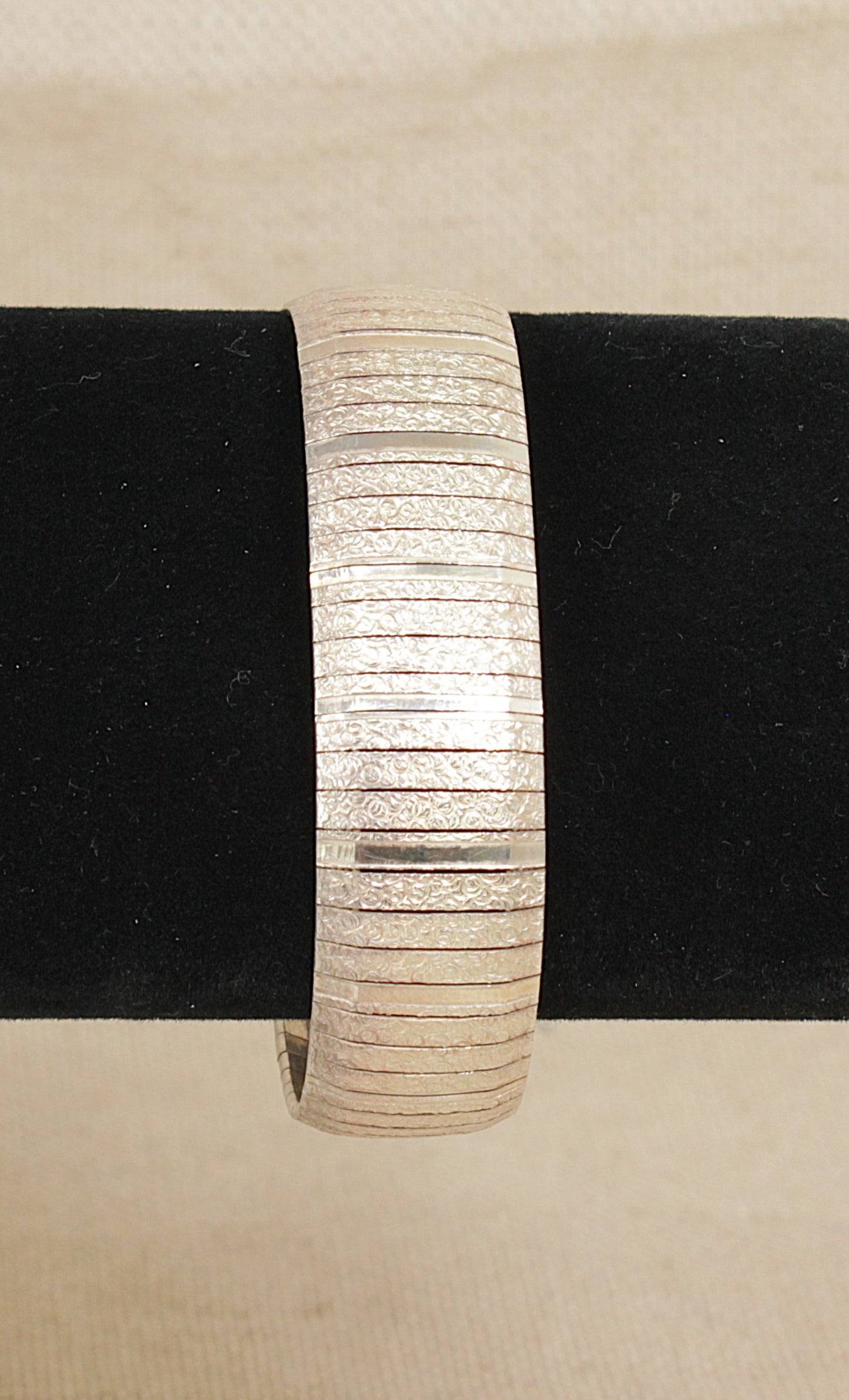 Stylish Italian Silver Flexible Bracelet