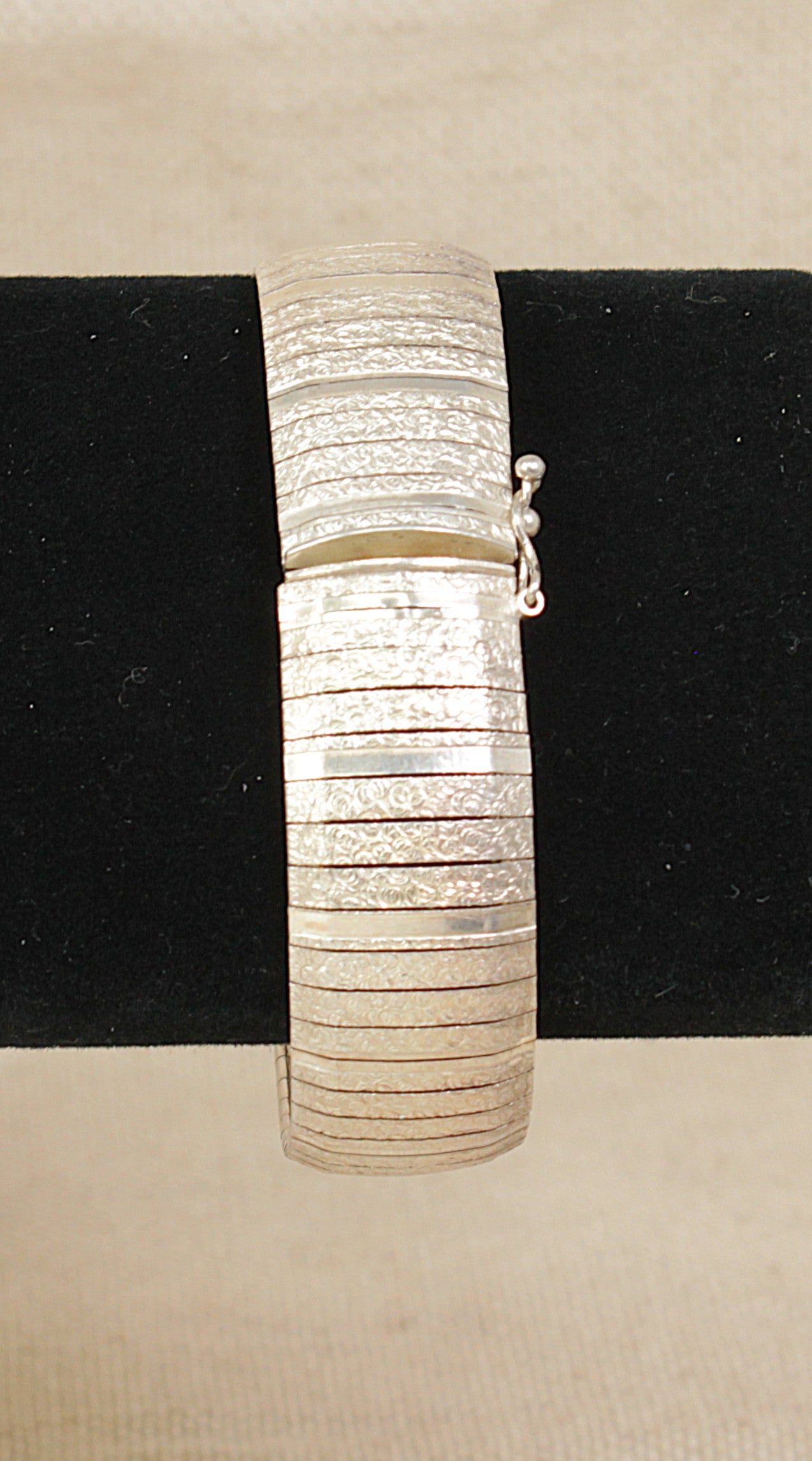 Stylish Italian Silver Flexible Bracelet