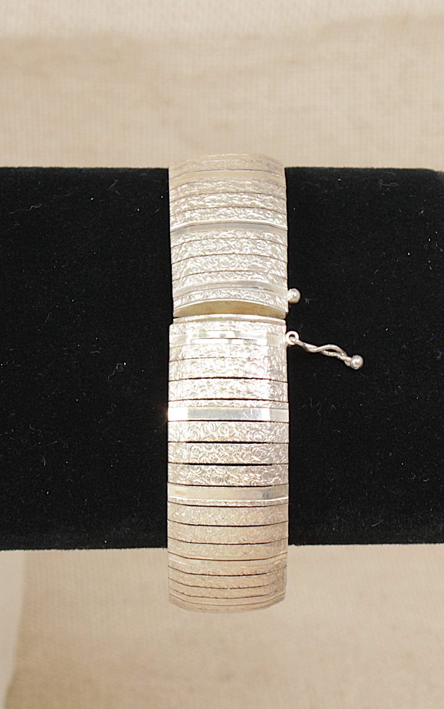 Stylish Italian Silver Flexible Bracelet