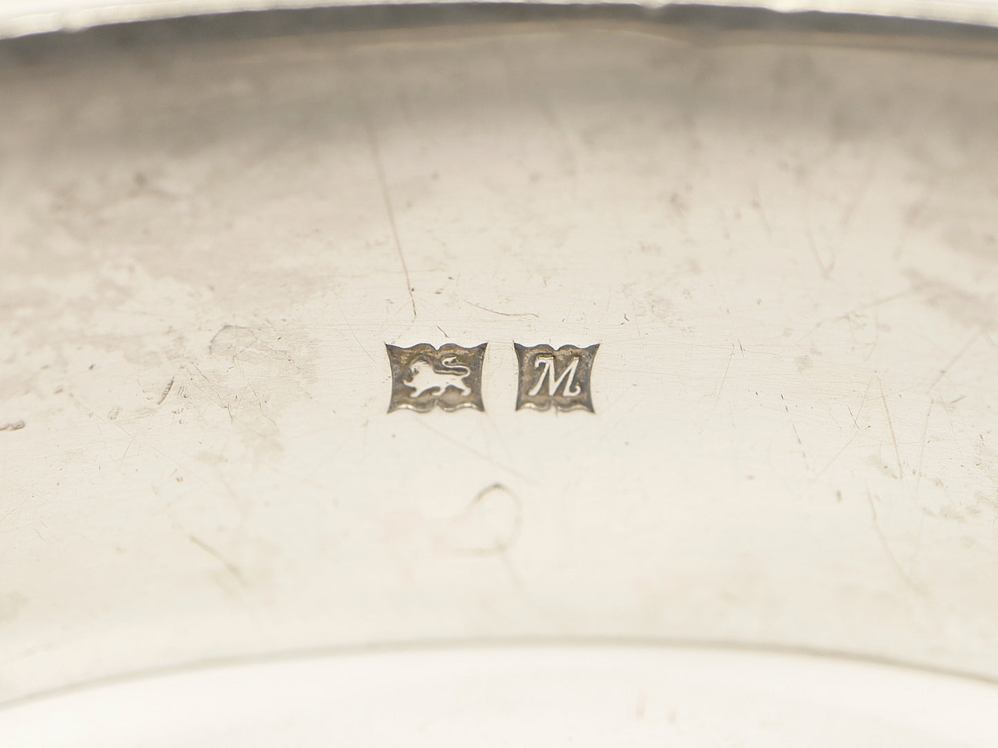 Bracciale rigido in argento 5207
