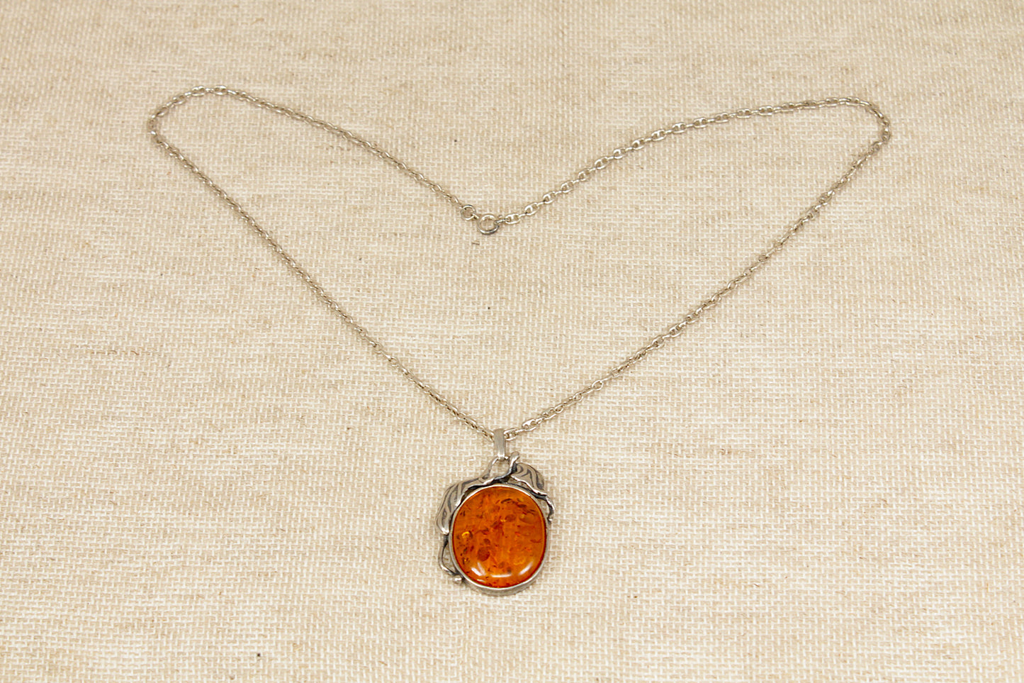 Finely Made Sterling Silver Amber Art Nouveau Style Pendant & Chain Necklace