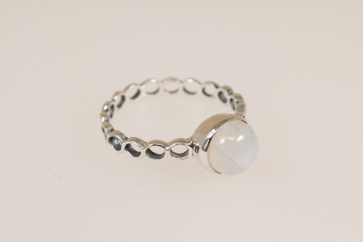 Silver Moonstone ‘Chain Link’ Solitaire Ring