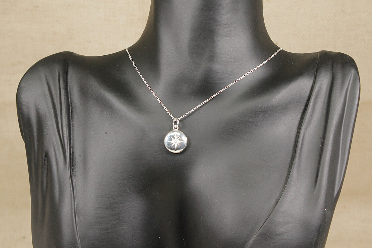 Silver Star Cut Round Locket Necklace