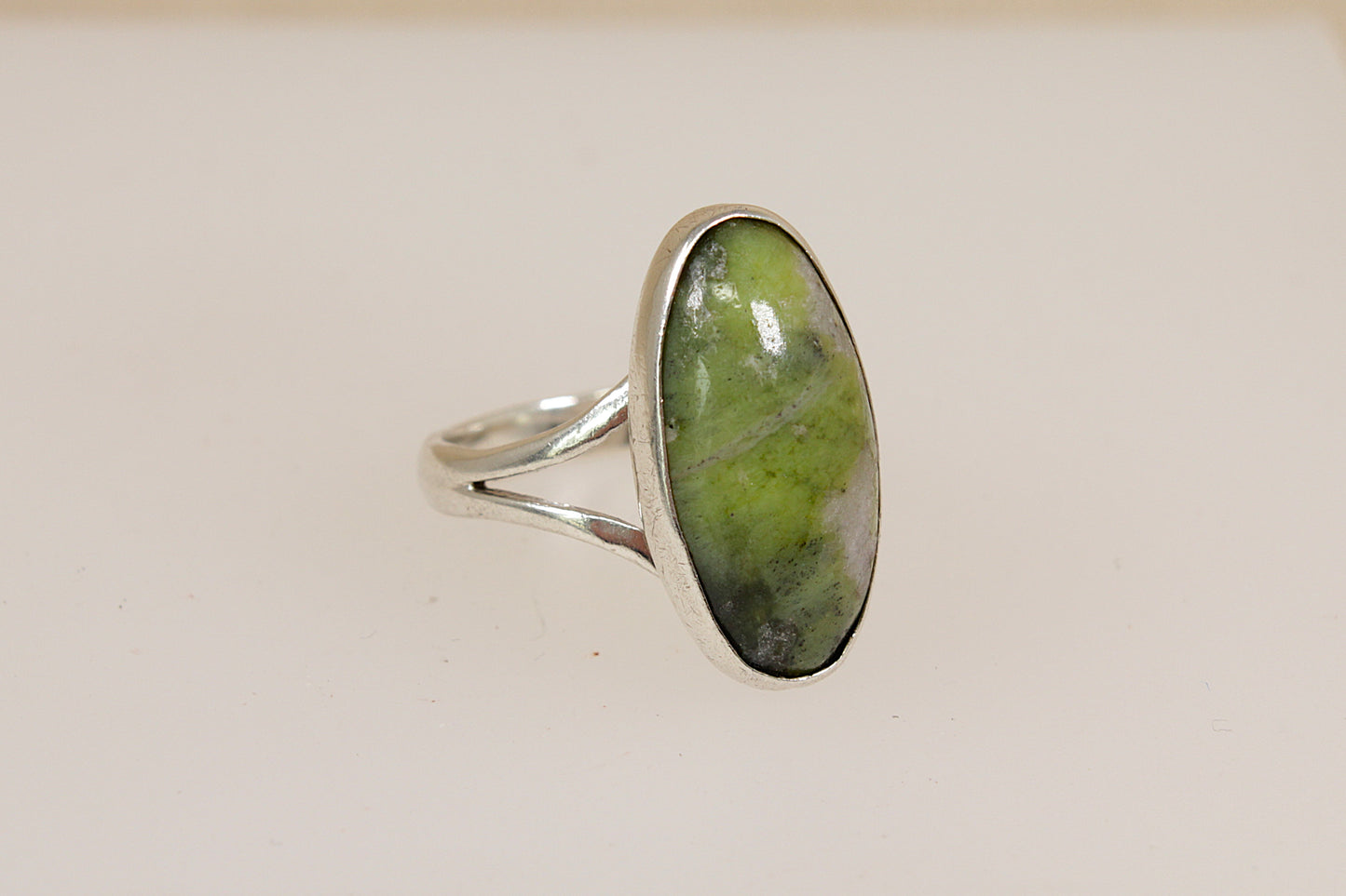 Vintage Silver & Green Agate Ring